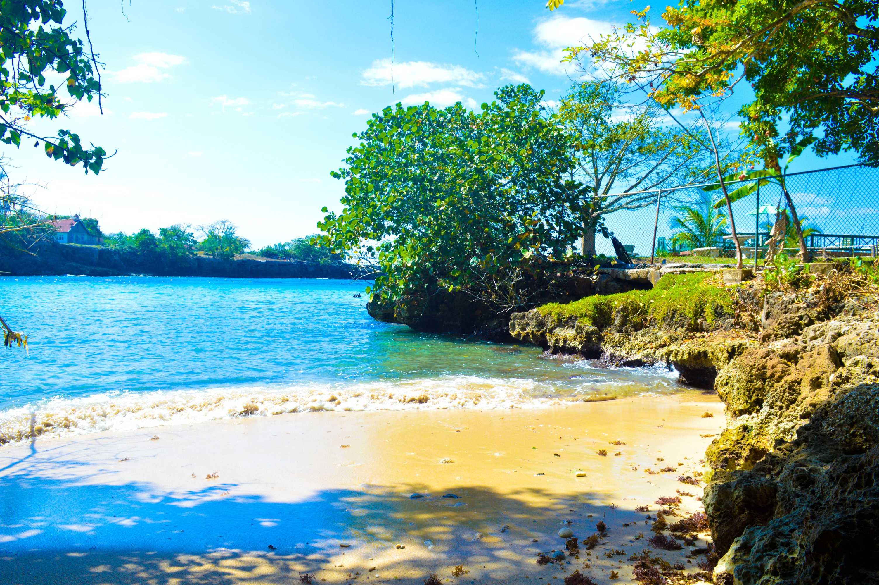 Gift card for Le Mer Guest House & Villa - Lucea Gift card for Le Mer Guest House & Villa - Lucea