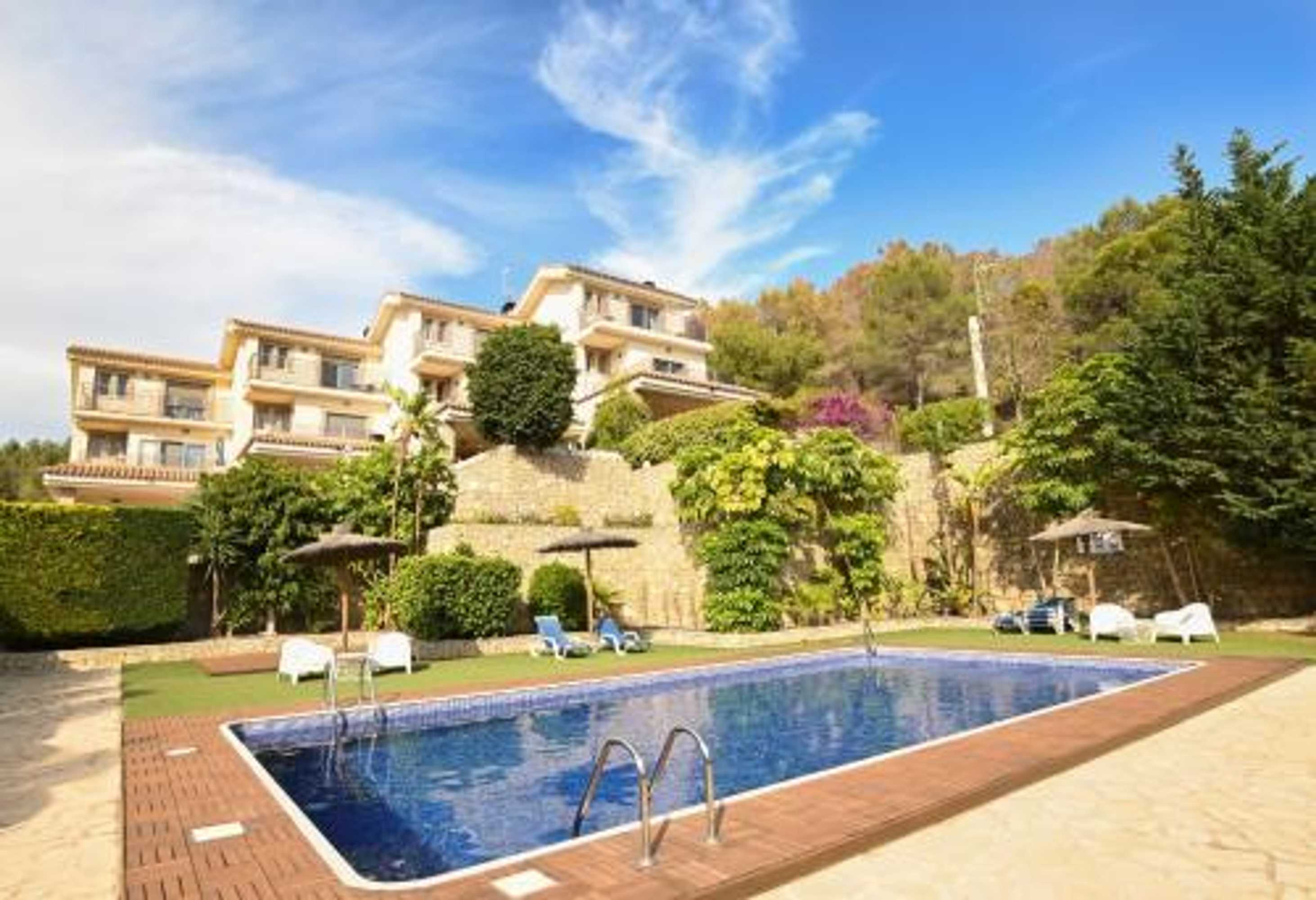 Gift card for Villa Alegre Playa Calpe Grupo Terra de Mar, Alojamientos Con Encanto Gift card for Villa Alegre Playa Calpe Grupo Terra de Mar, Alojamientos Con Encanto