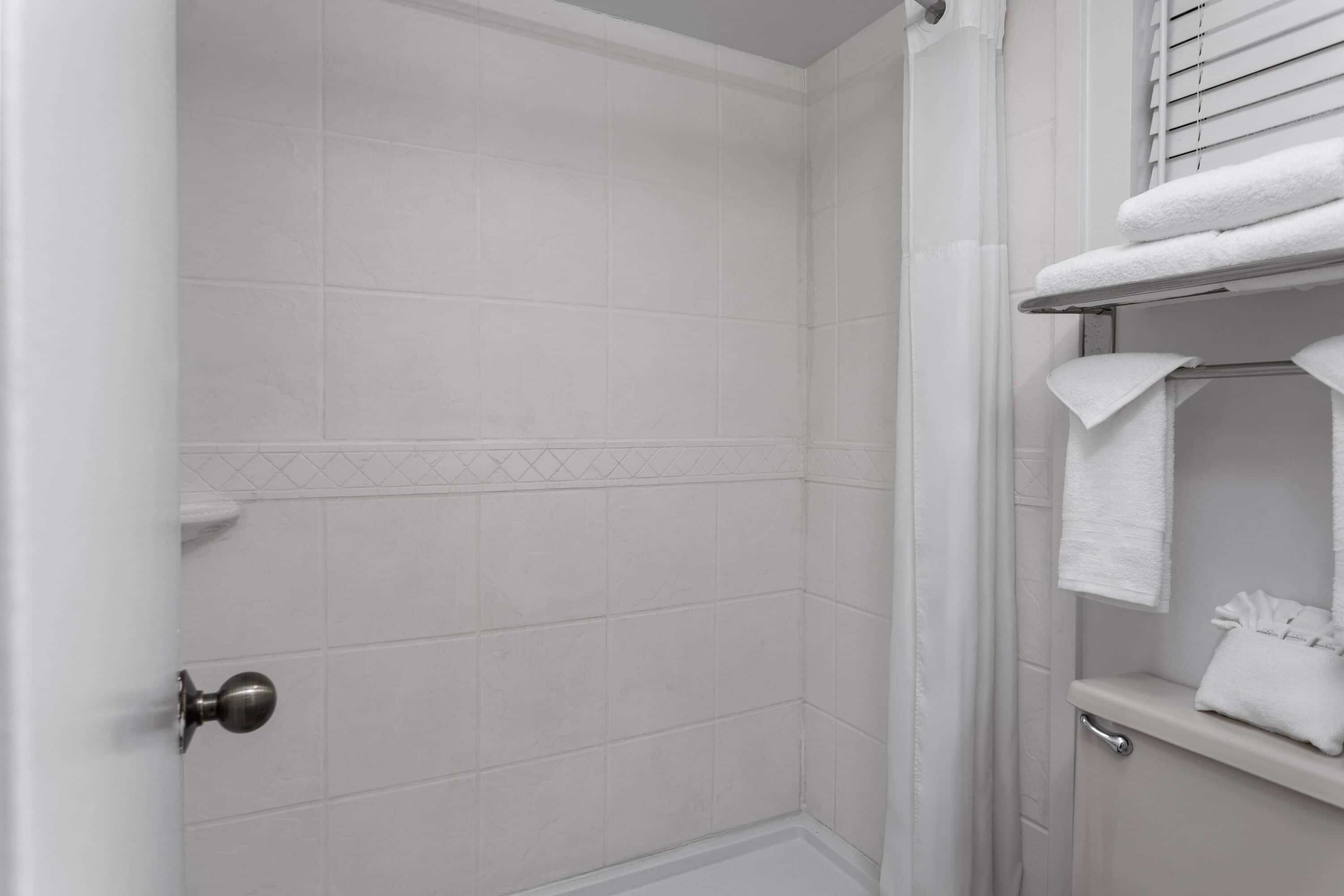 Gift card for Paddletail Waterfront Lodge Trademark Collection by Wyndham