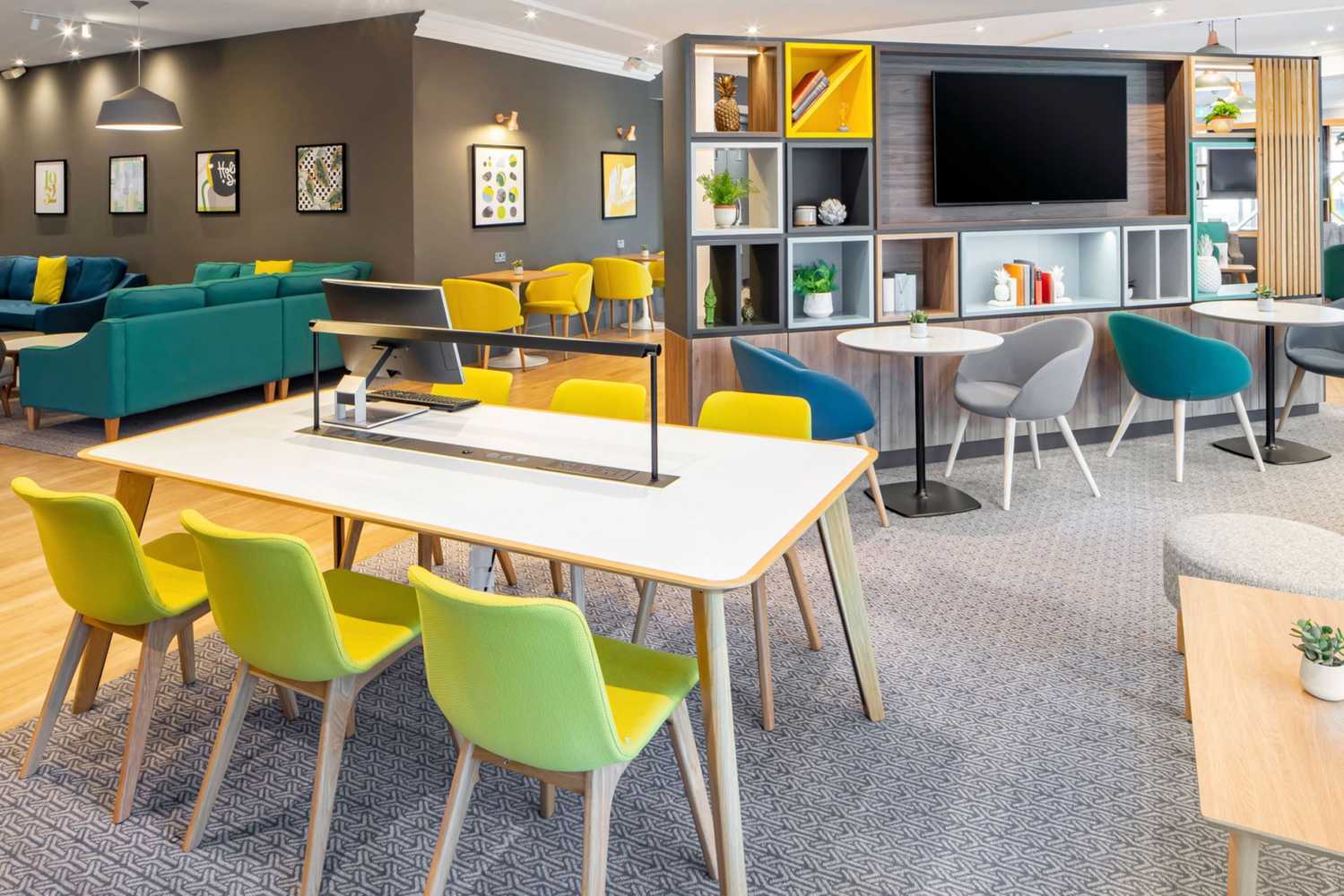 Gift card for Holiday Inn Aylesbury by Ihg Gift card for Holiday Inn Aylesbury by Ihg
