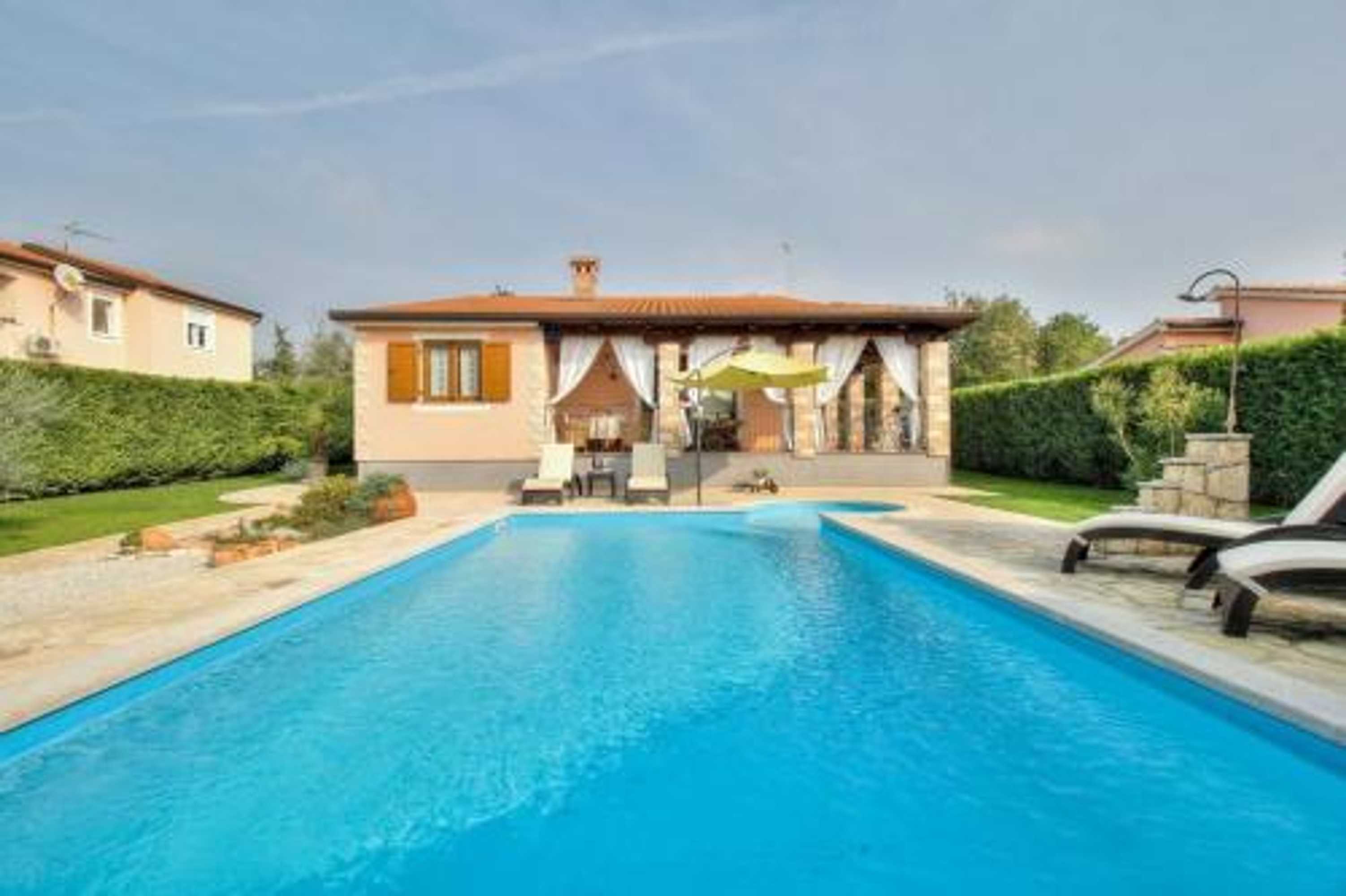 Gift card for Ferienhaus Mit Privatpool Für 6 Personen ca 110 m in Tar, Istrien Istrische Riviera Gift card for Ferienhaus Mit Privatpool Für 6 Personen ca 110 m in Tar, Istrien Istrische Riviera