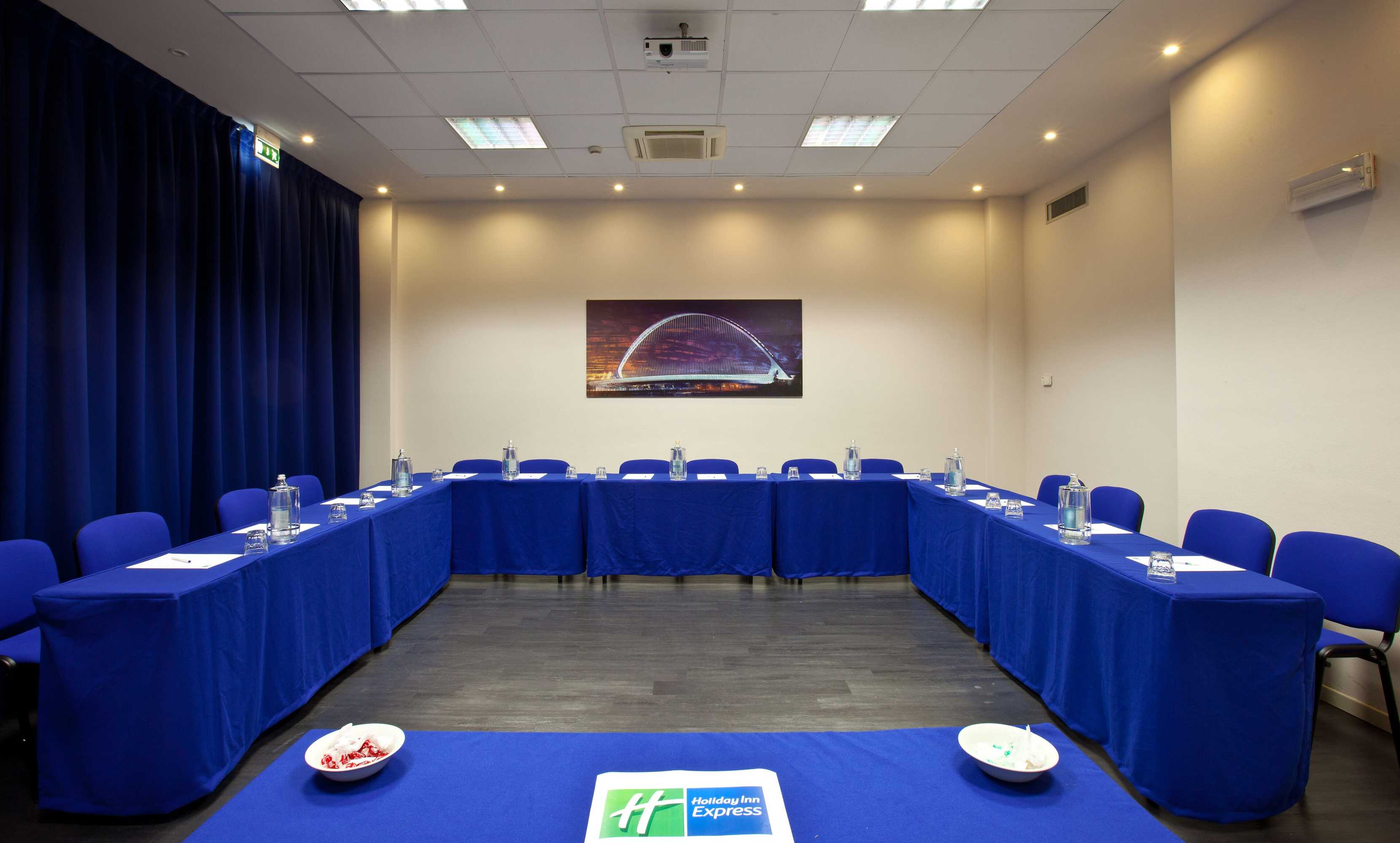 Gift card for Holiday Inn Express Reggio Emilia by Ihg Gift card for Holiday Inn Express Reggio Emilia by Ihg