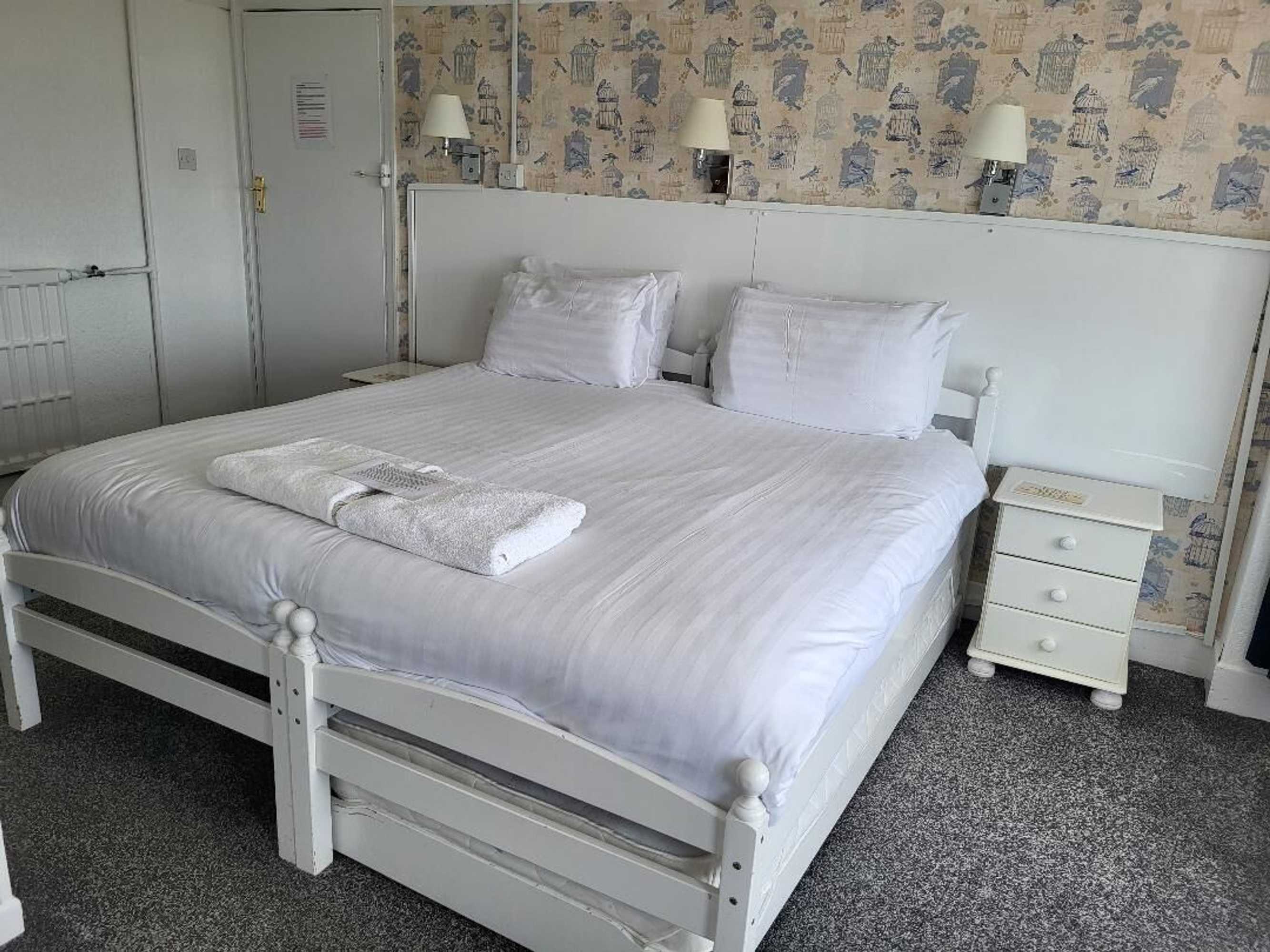 Gift card for North Parade Seafront Accommodation Gift card for North Parade Seafront Accommodation
