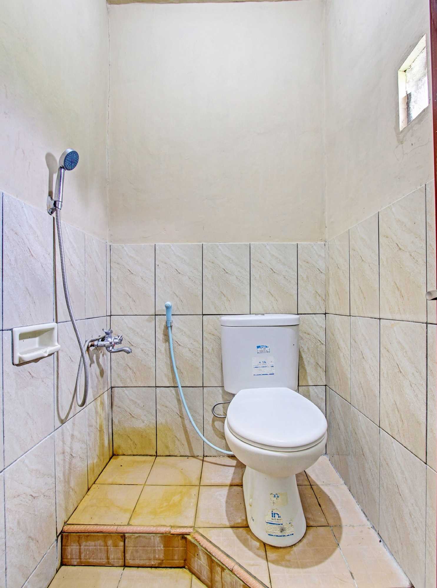 Gift card for Oyo 91353 Hotel Surya Andesa