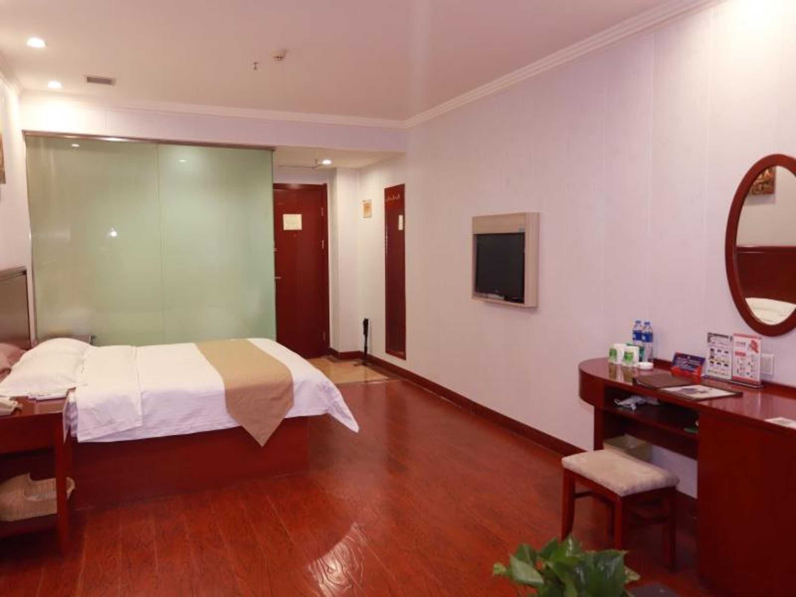 Gift card for Greentree Inn Yinchuan Pedestrian Street Xinhua Department Store Business Hotel Gift card for Greentree Inn Yinchuan Pedestrian Street Xinhua Department Store Business Hotel