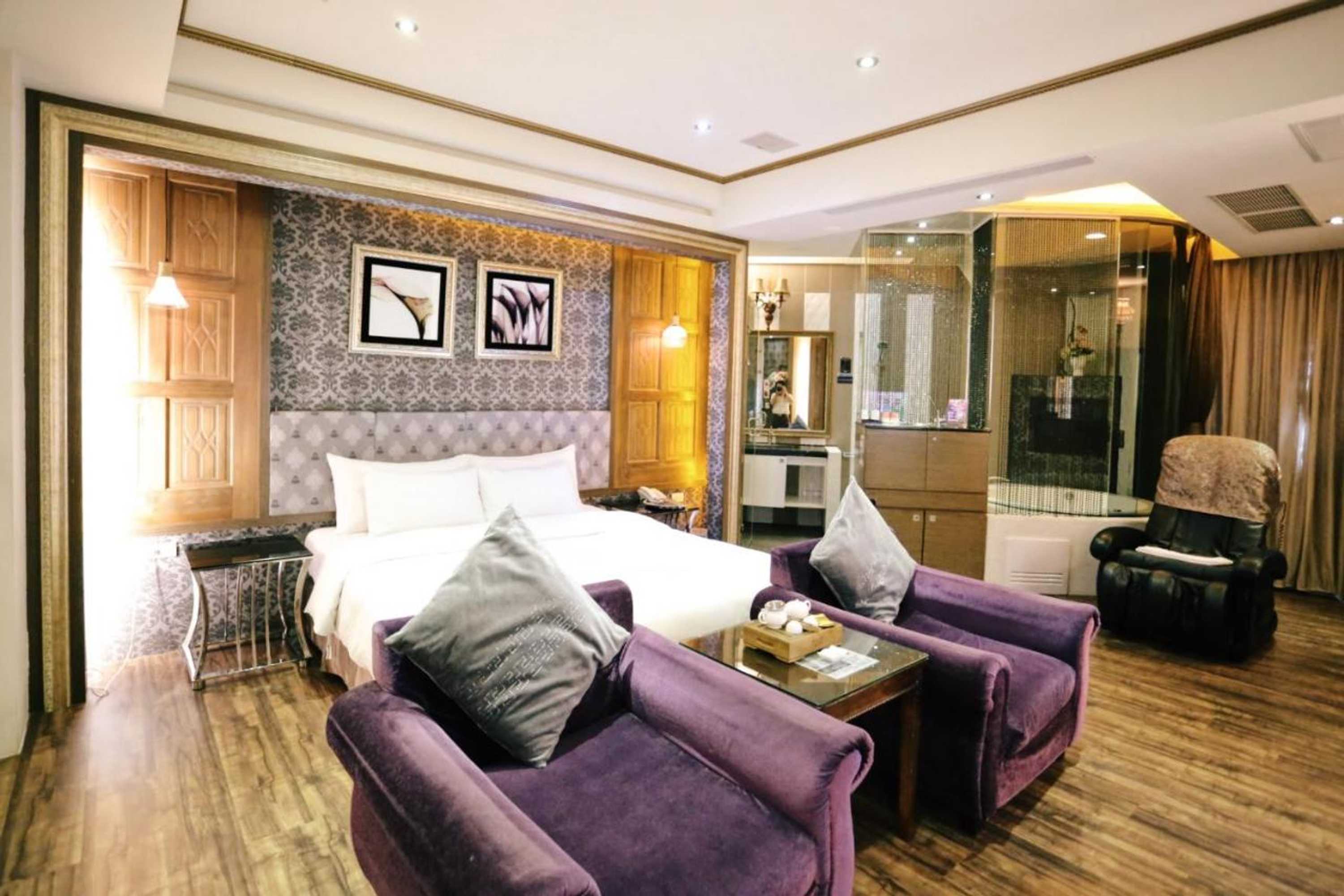 Gift card for Go Shine Motel