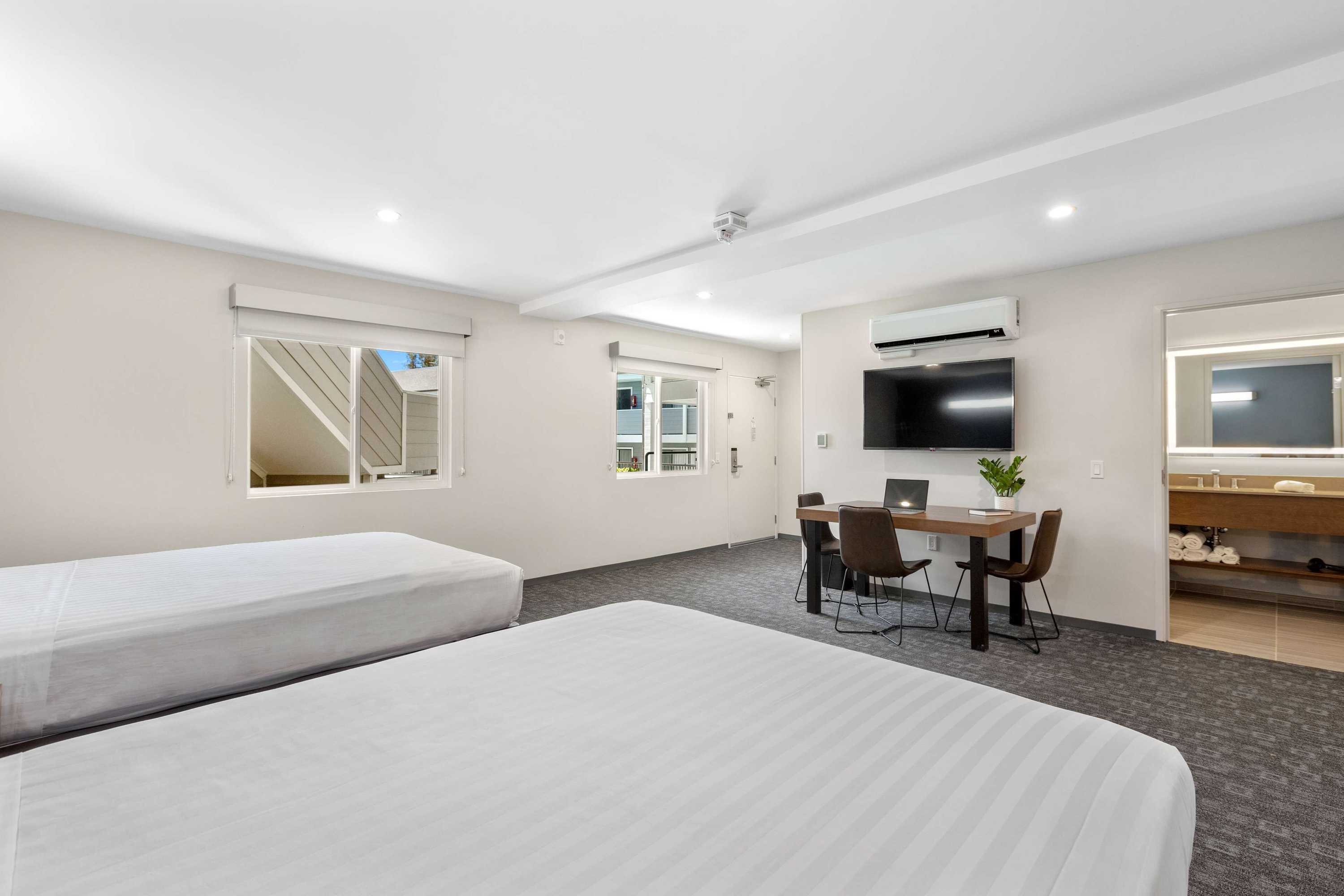 Gift card for Good Nite Inn - Calabasas Gift card for Good Nite Inn - Calabasas