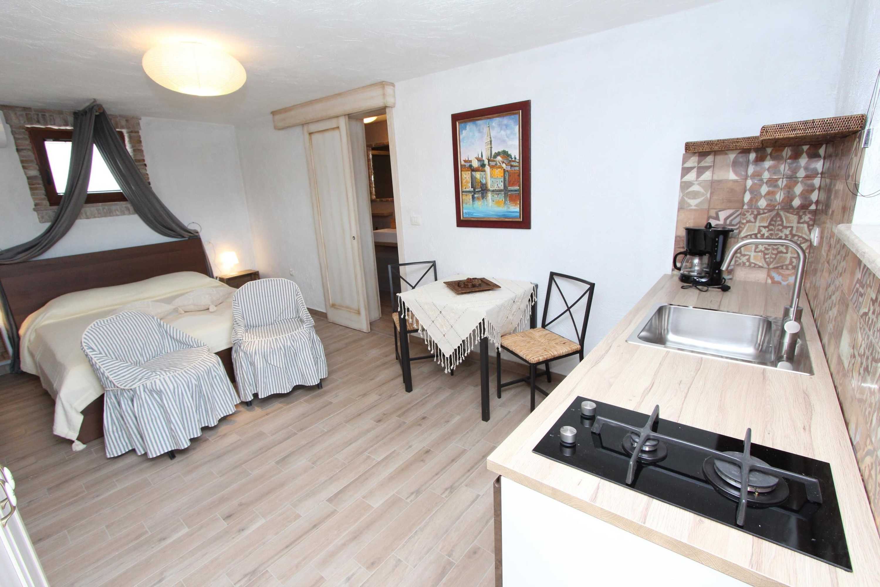 Gift card for Apartments Midea 2