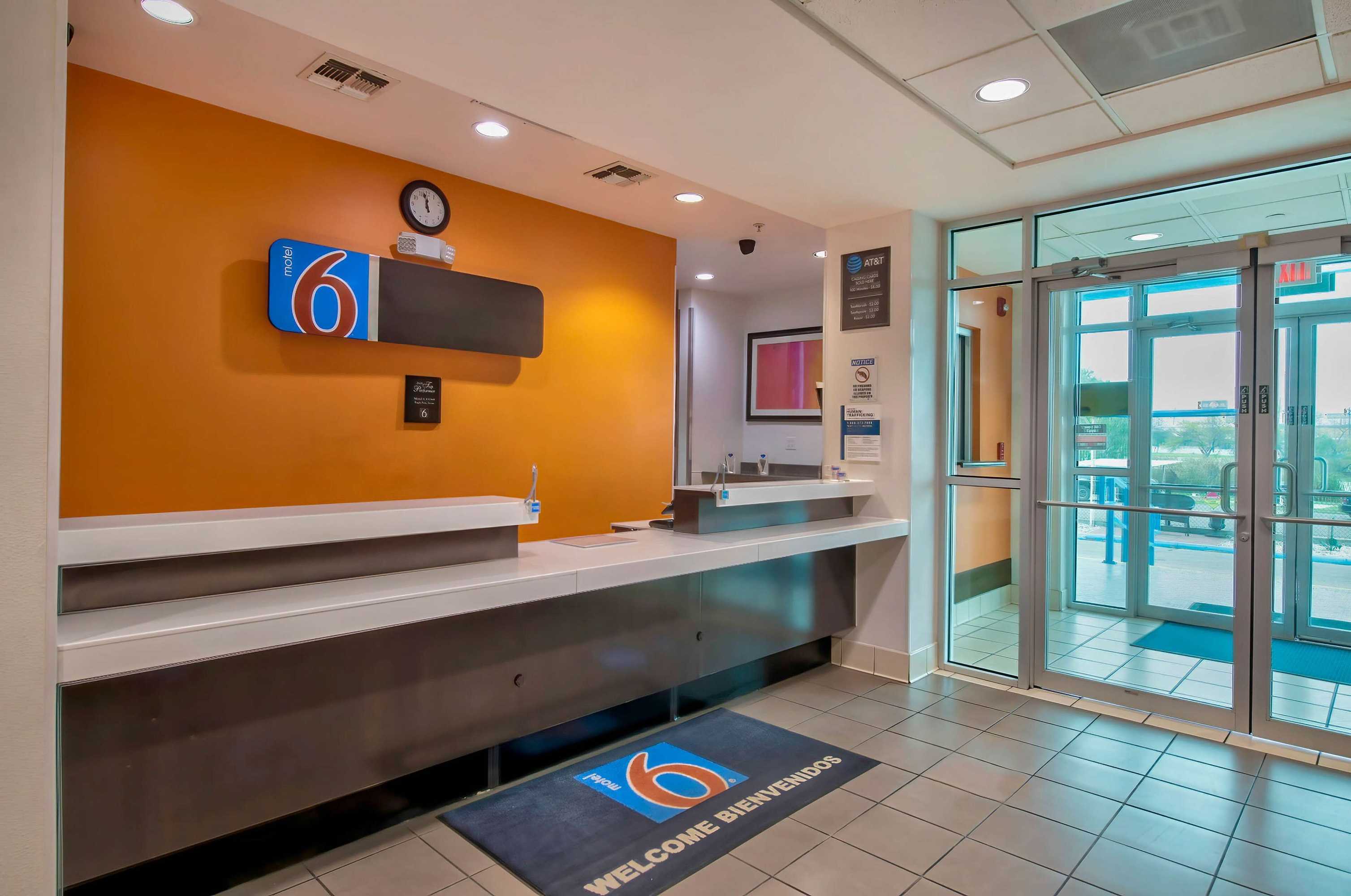 Gift card for Motel 6 Eagle Pass, TX - Lakeside Gift card for Motel 6 Eagle Pass, TX - Lakeside