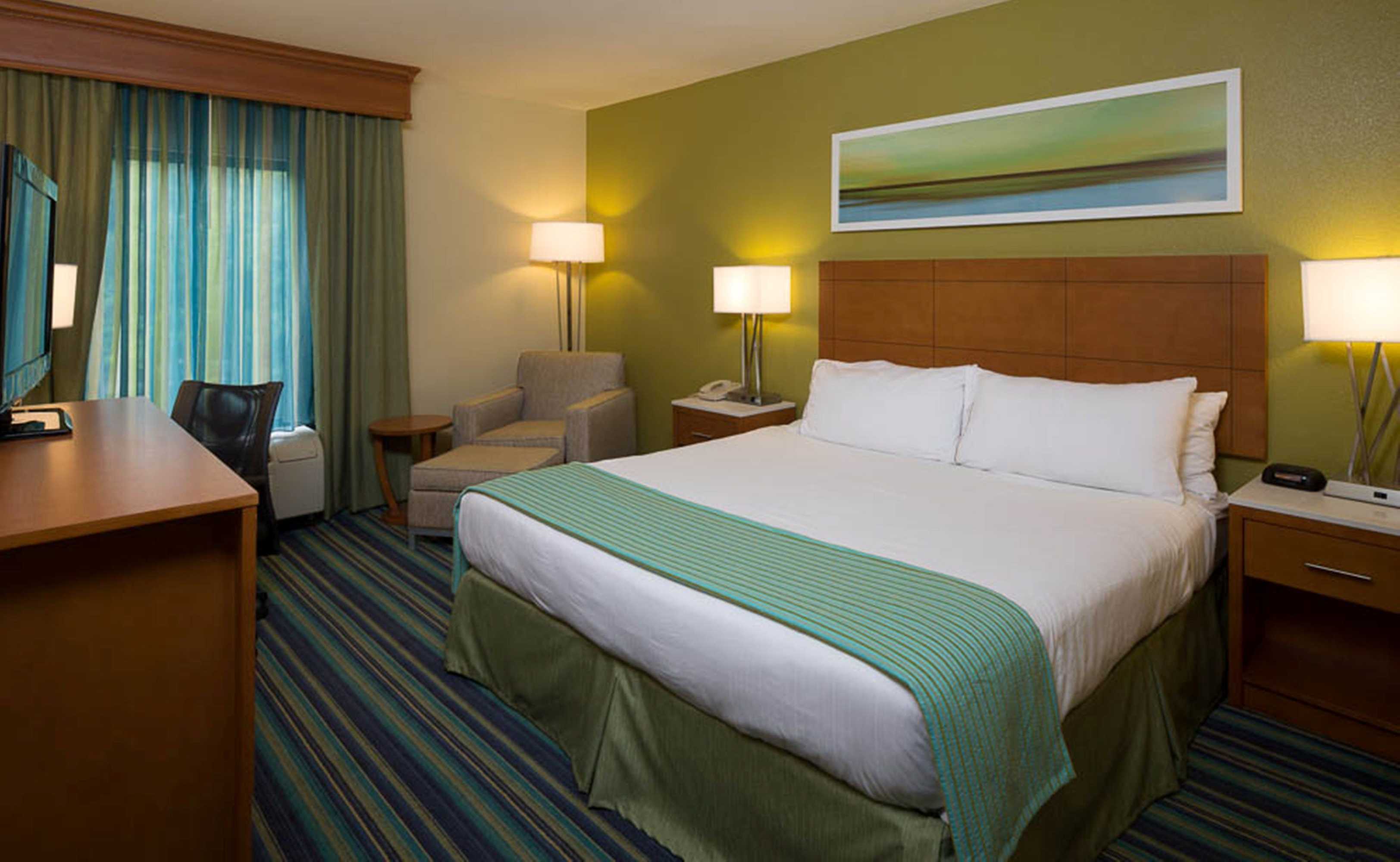 Gift card for Holiday Inn Express Clermont by Ihg Gift card for Holiday Inn Express Clermont by Ihg
