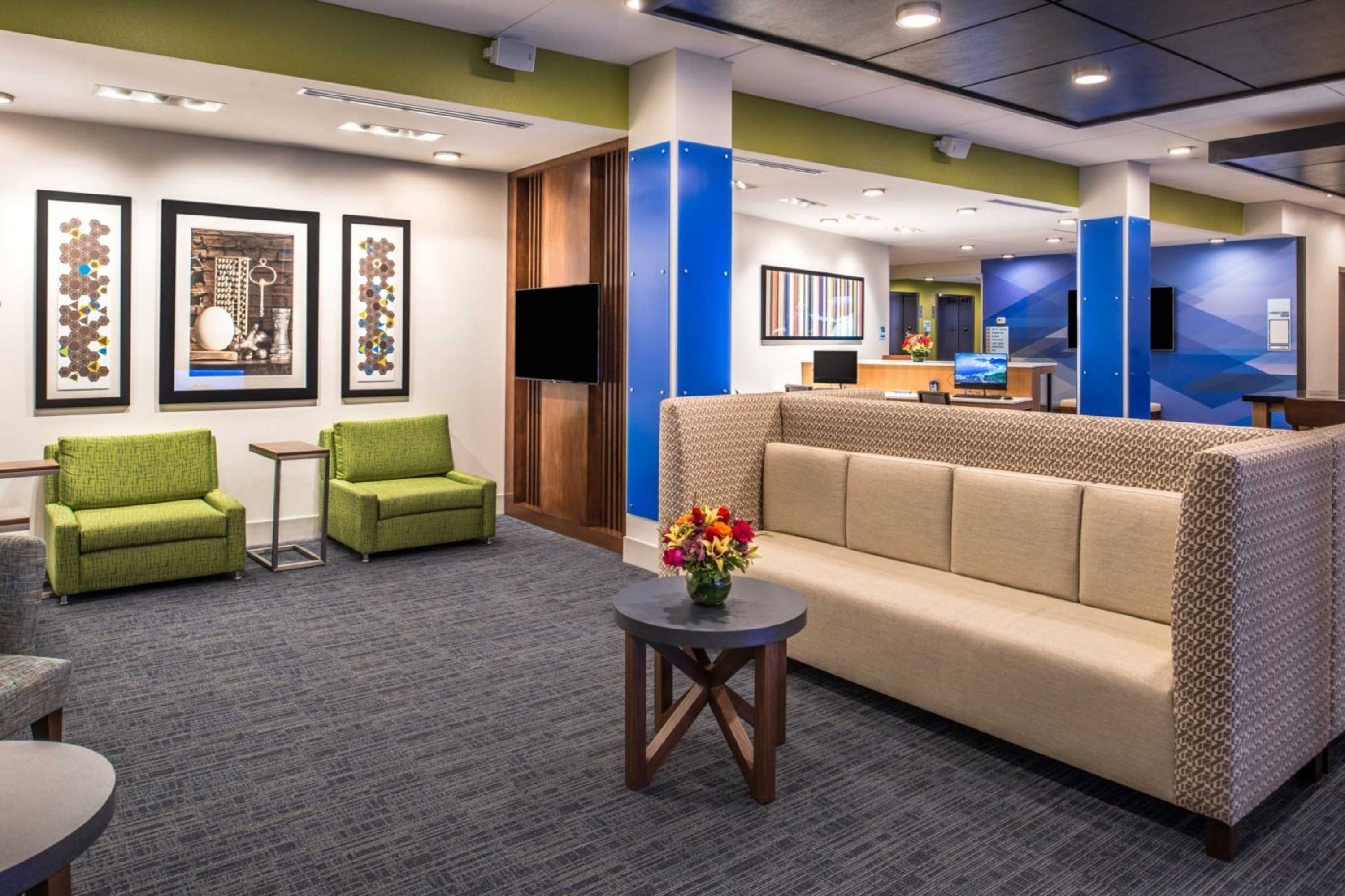 Gift card for Holiday Inn Express & Suites Tampa North - Wesley Chapel by Ihg Gift card for Holiday Inn Express & Suites Tampa North - Wesley Chapel by Ihg