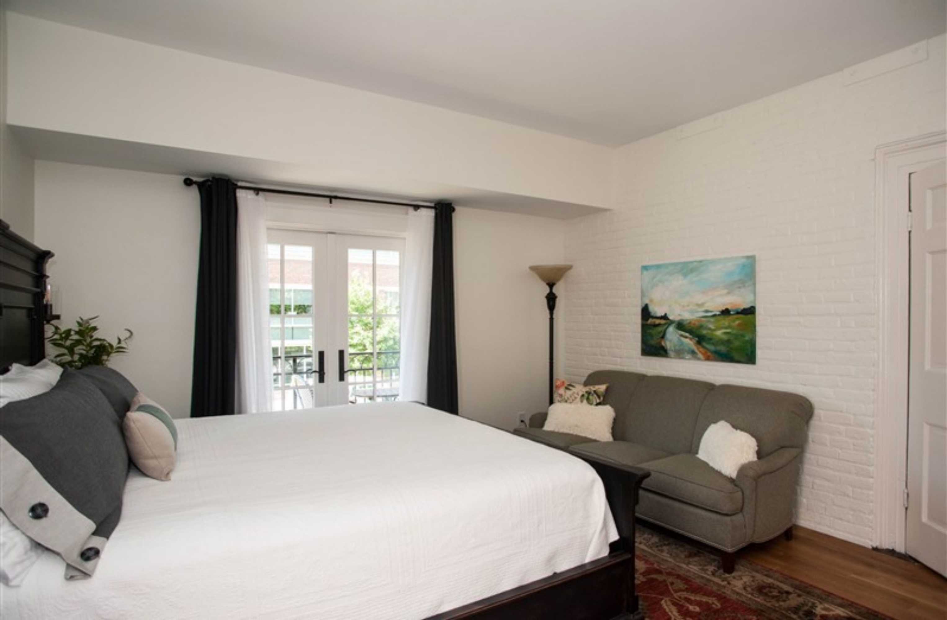 Gift card for Dinsmore Boutique Inn Gift card for Dinsmore Boutique Inn