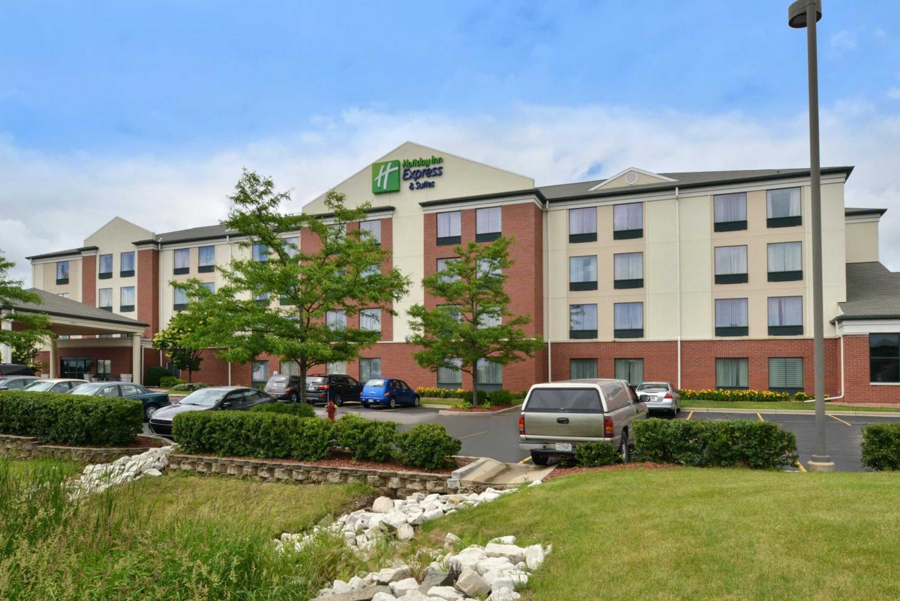 Gift card for Holiday Inn Express & Suites New Berlin by Ihg Gift card for Holiday Inn Express & Suites New Berlin by Ihg