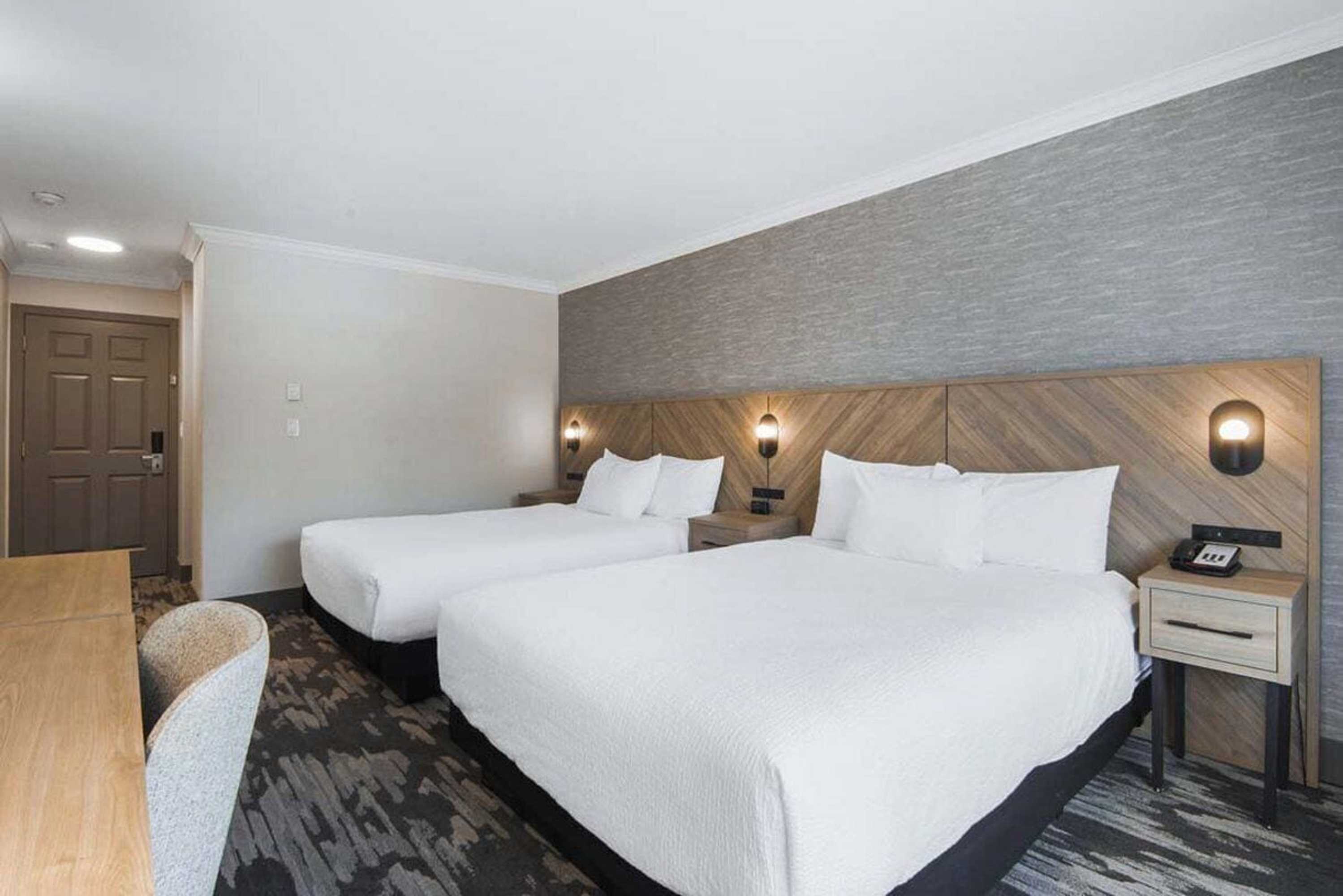 Gift card for Sandman Hotel & Suites Kelowna Gift card for Sandman Hotel & Suites Kelowna