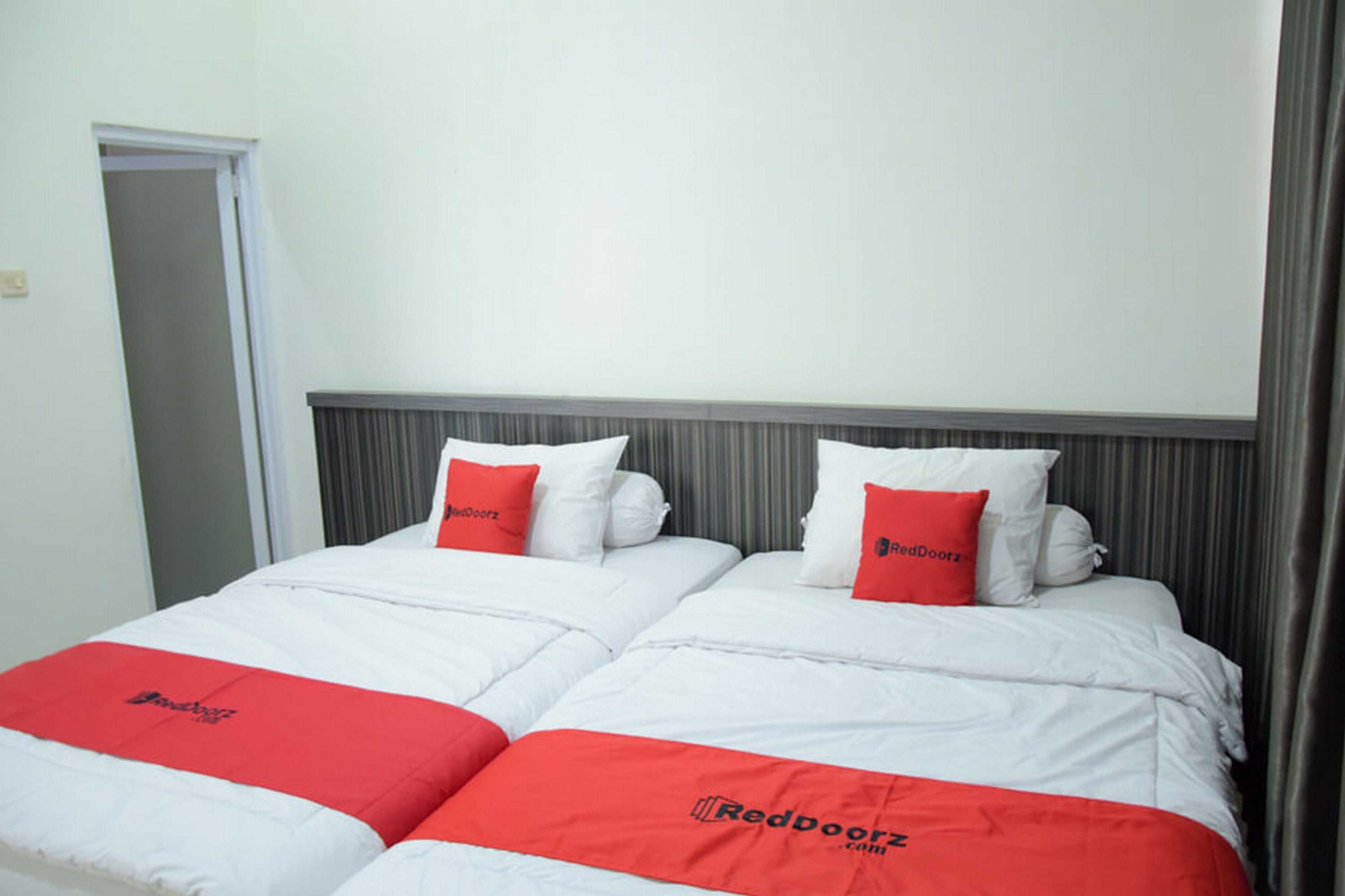 Gift card for Reddoorz Near Gor Satria Purwokerto Gift card for Reddoorz Near Gor Satria Purwokerto