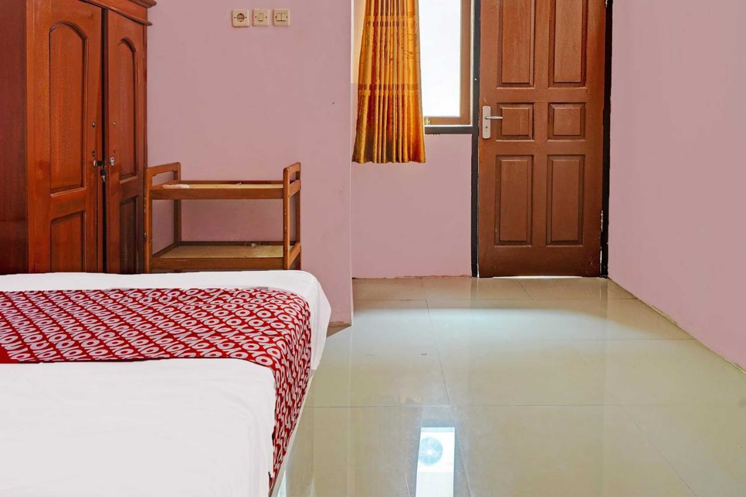 Gift card for Oyo 92062 Pondok Aurel Wahidin