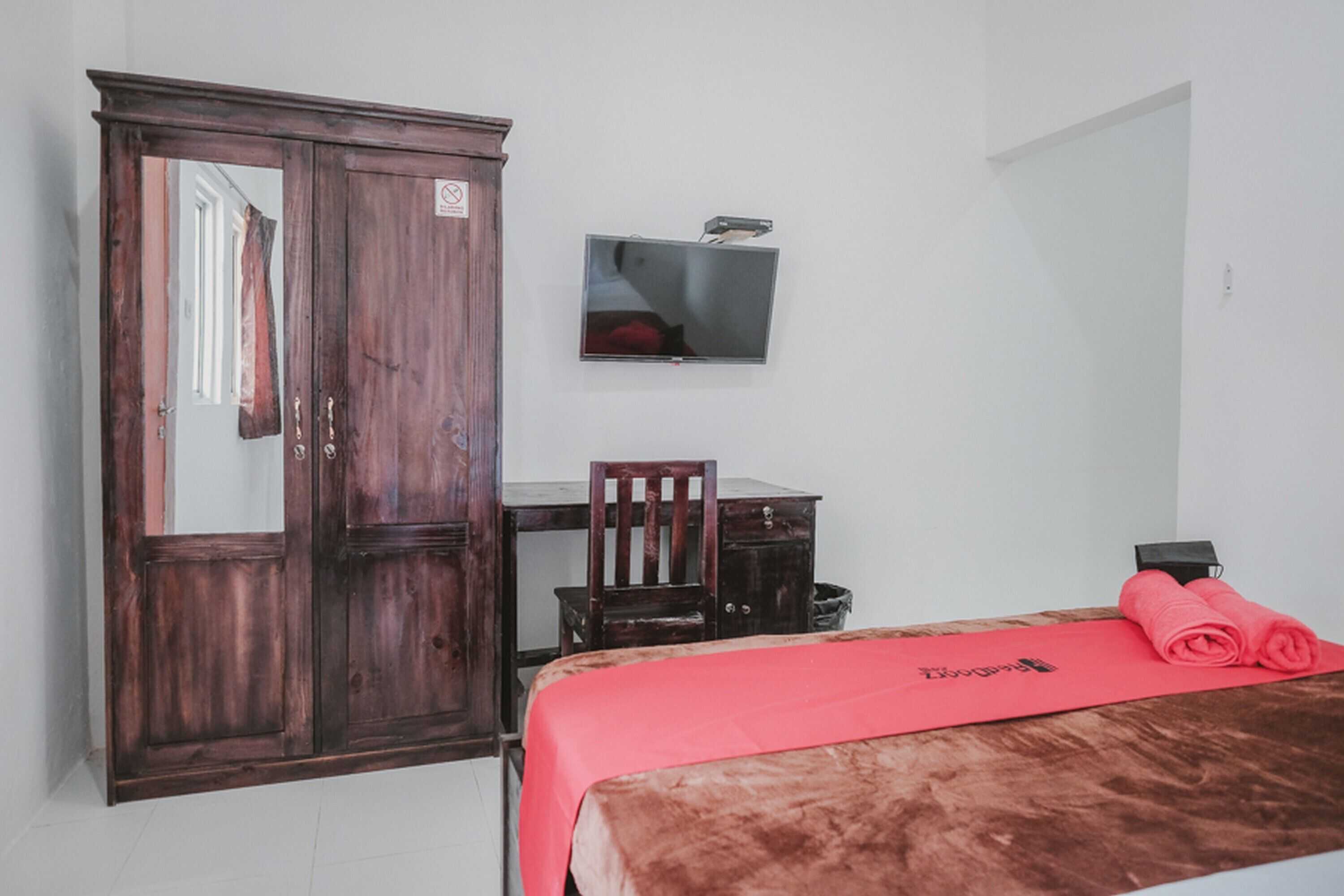 Gift card for Reddoorz Near Gatot Subroto Lampung 2 Gift card for Reddoorz Near Gatot Subroto Lampung 2