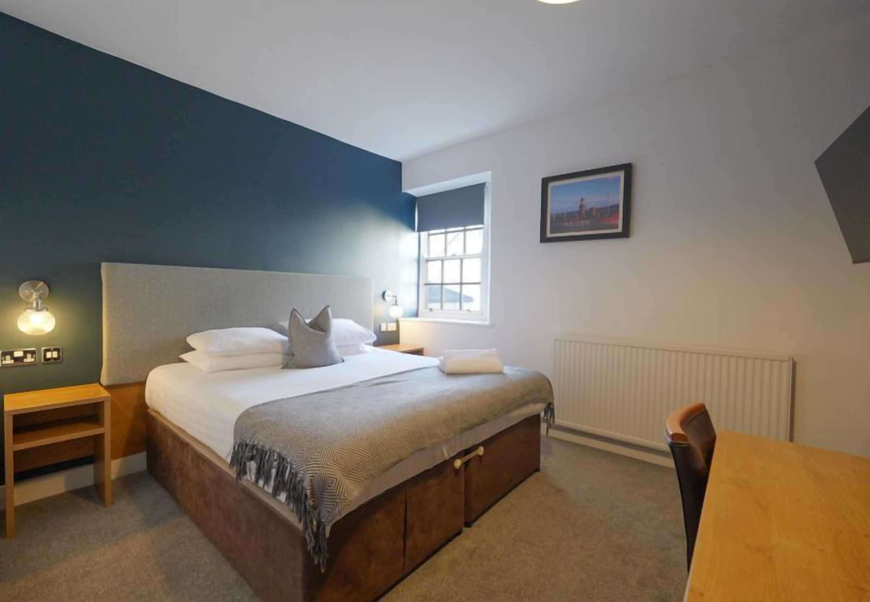 Gift card for Lord Nelson