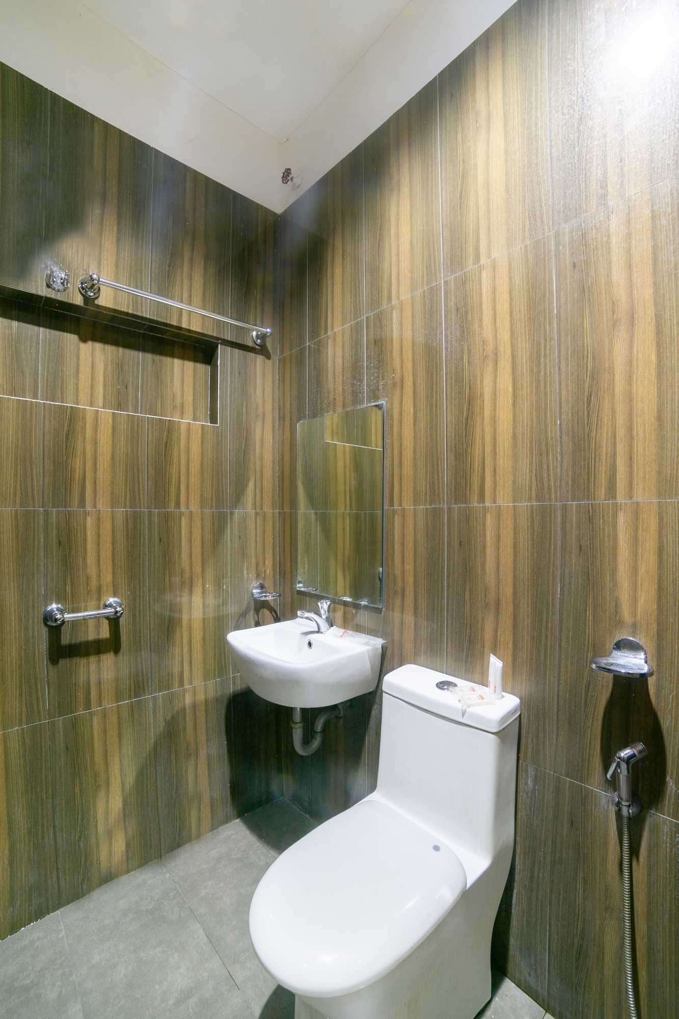 Gift card for Oyo 183 Jrjf Hotel