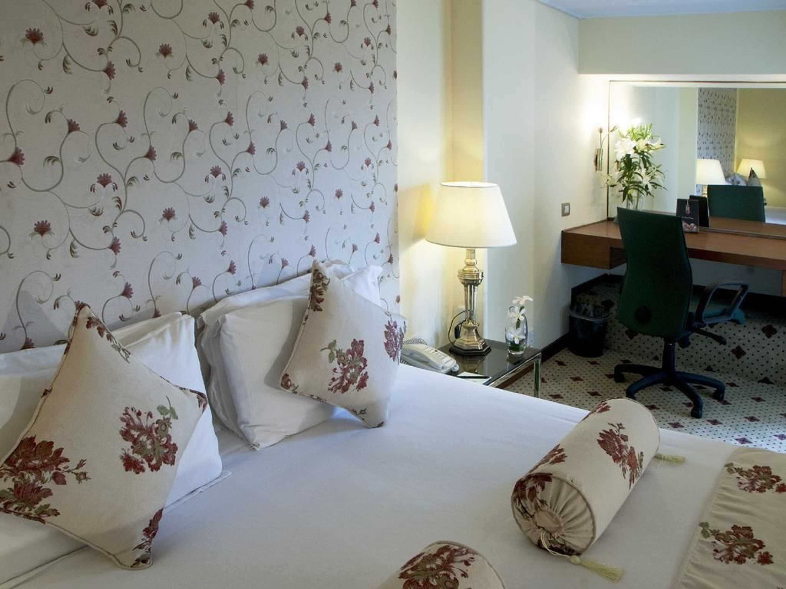 Gift card for Avari Hotel Lahore Gift card for Avari Hotel Lahore