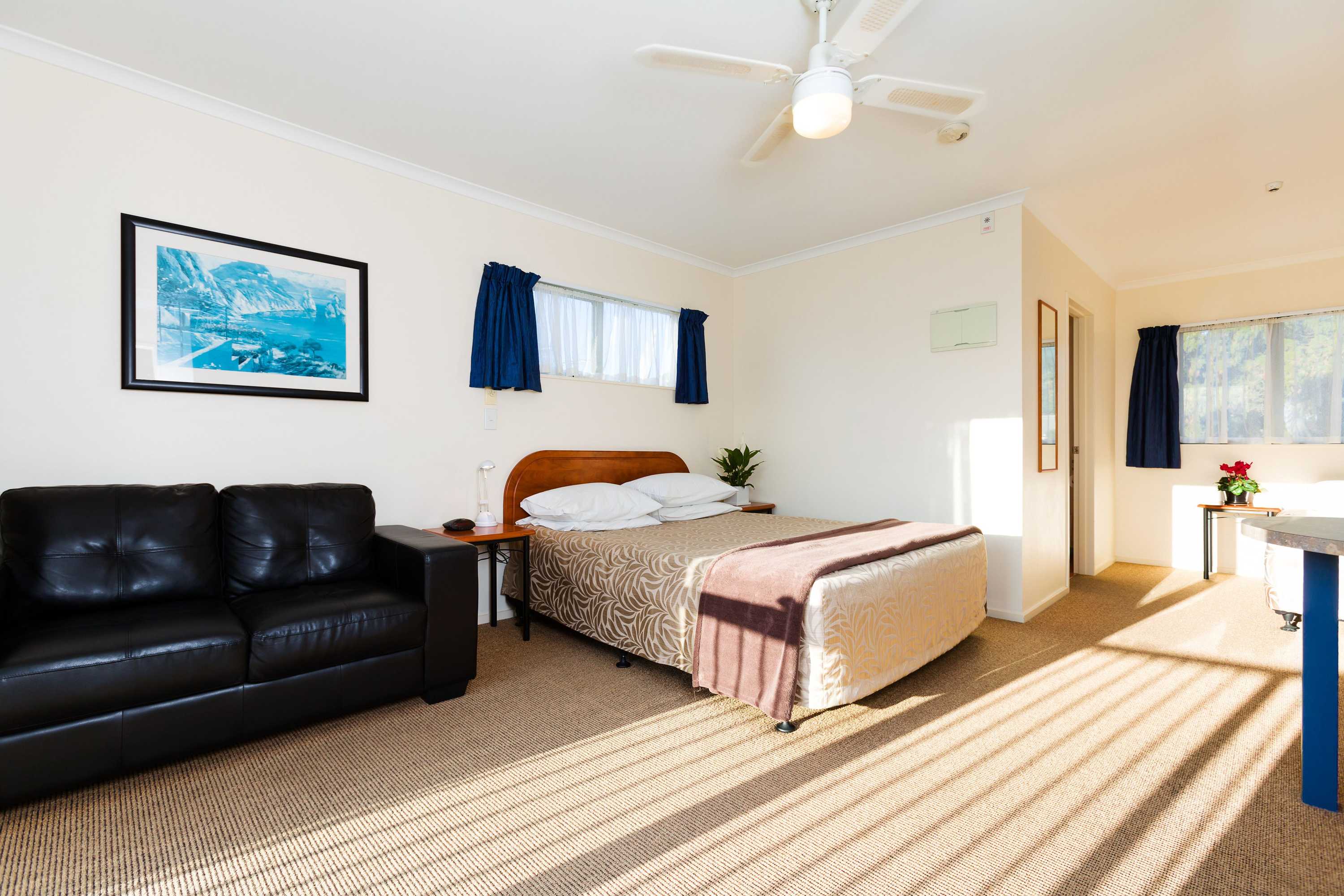 Gift card for Elliotts Kapiti Coast Motor Lodge Gift card for Elliotts Kapiti Coast Motor Lodge