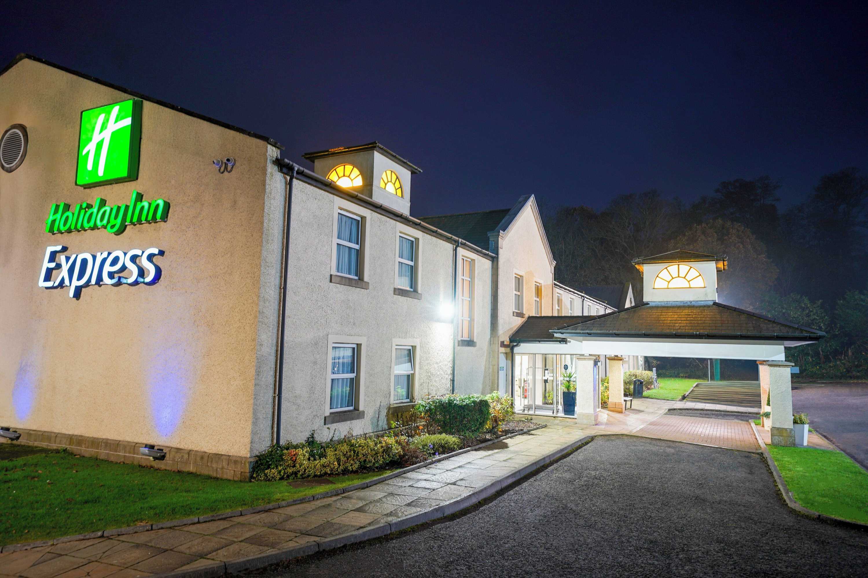 Gift card for Holiday Inn Express Glenrothes by Ihg Gift card for Holiday Inn Express Glenrothes by Ihg