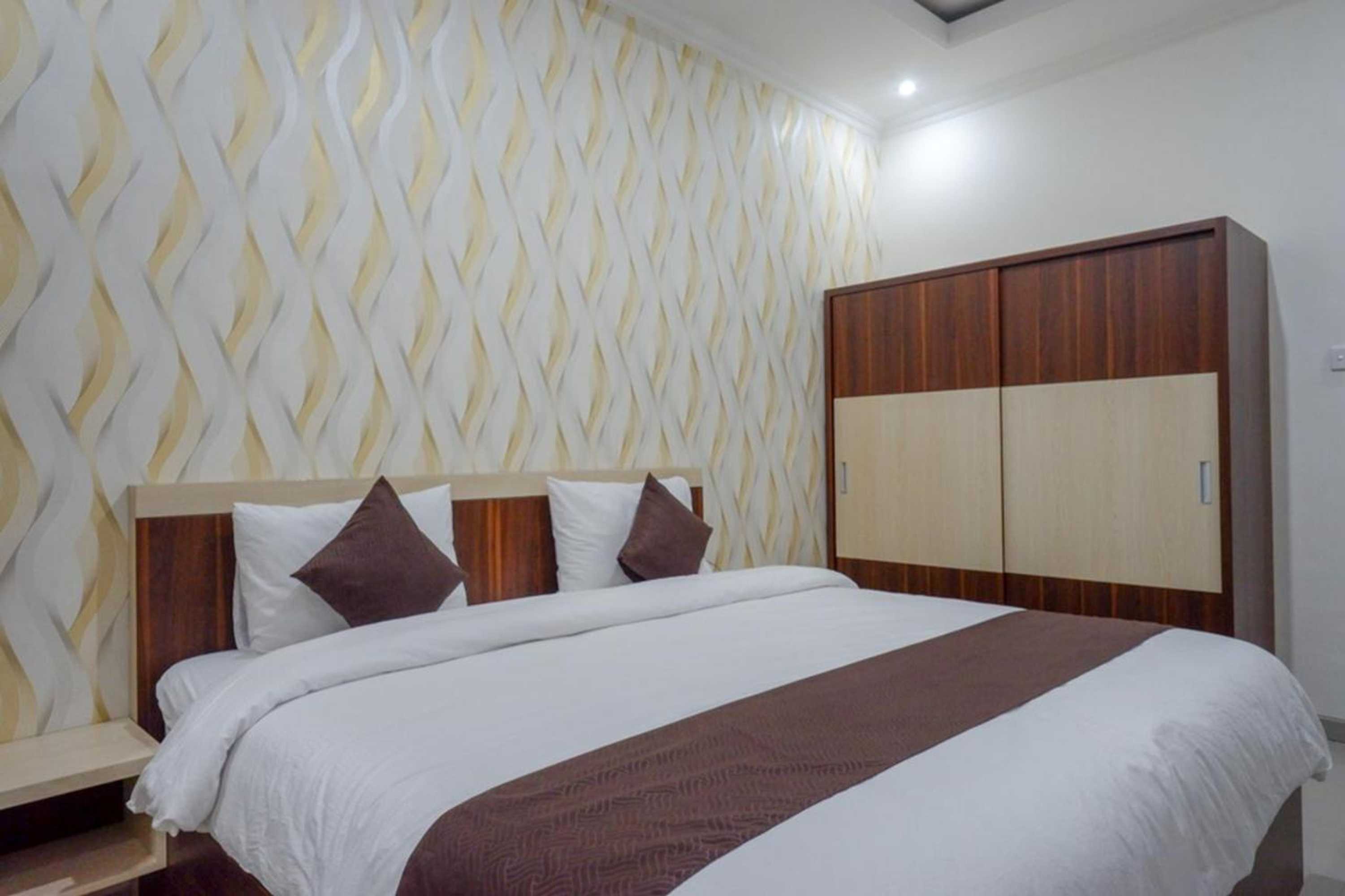 Gift card for Reddoorz Syariah at Omah Sawah Gift card for Reddoorz Syariah at Omah Sawah