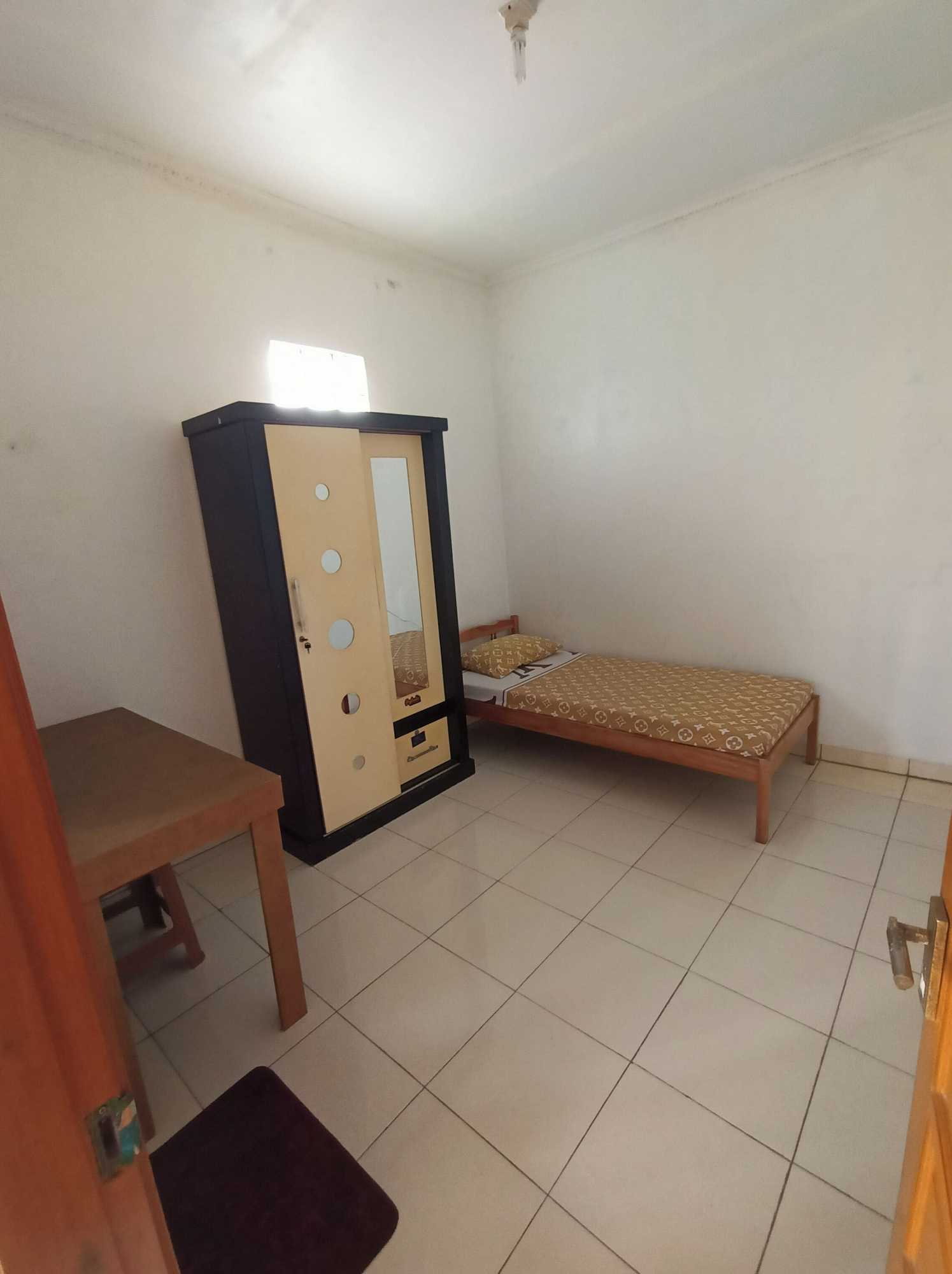 Gift card for Hotel O Penginapan Hj Lilis Syariah