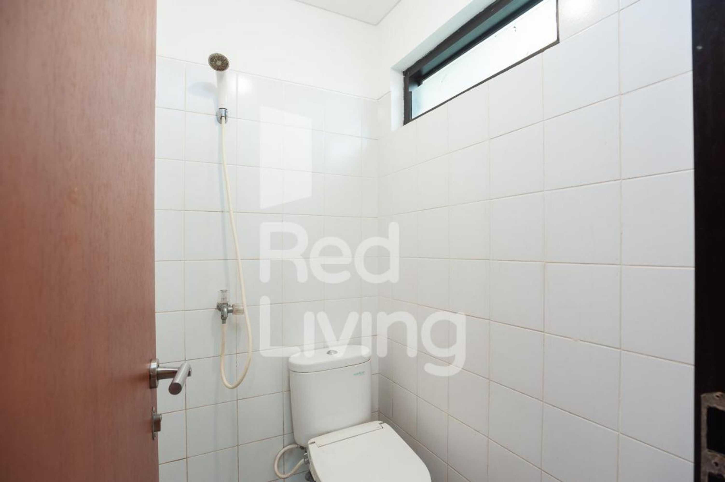 Gift card for Redliving Apartemen RQ at Ecohome Citra Raya