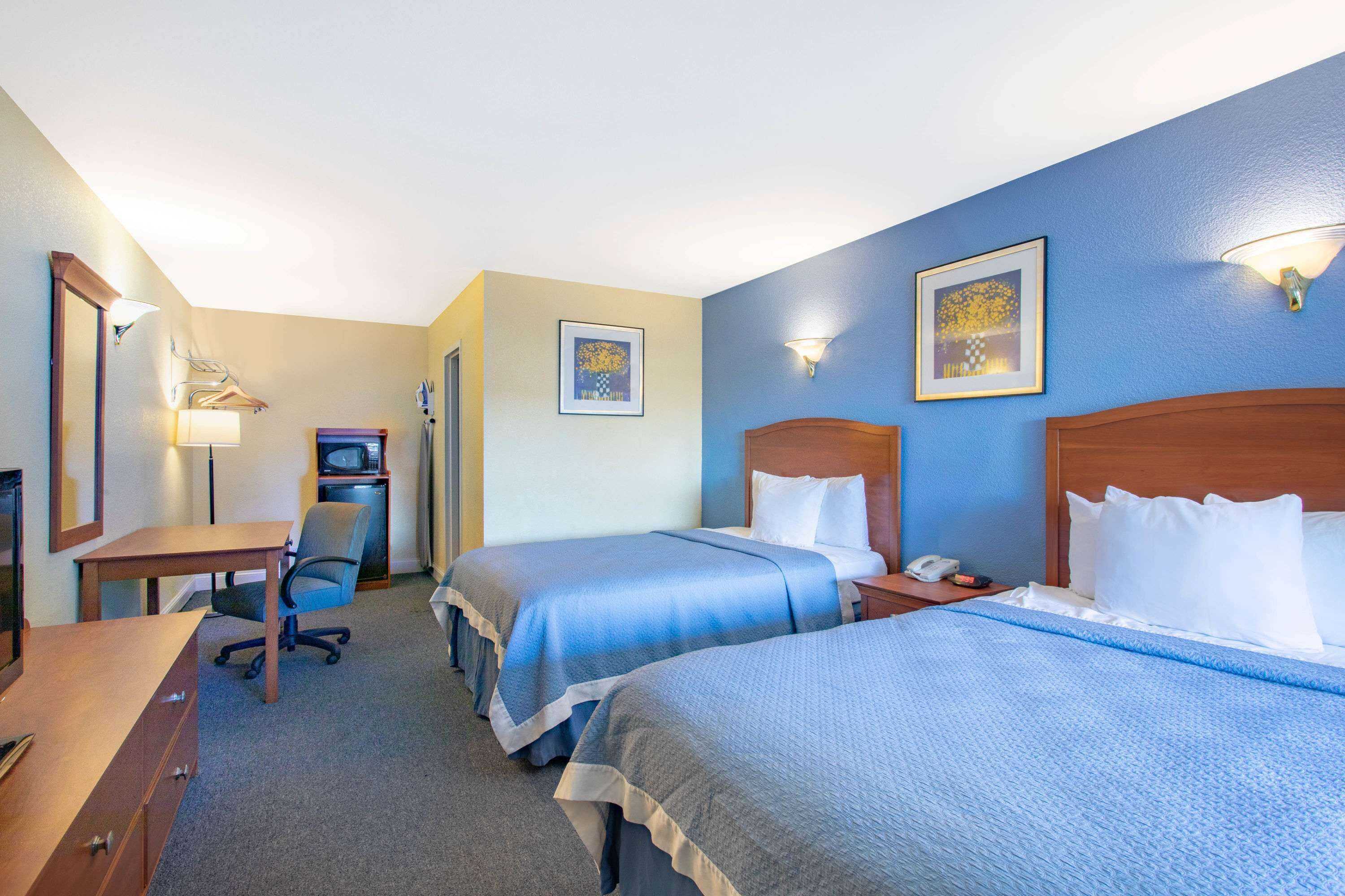 Gift card for Days Inn by Wyndham Elmsford / White Plains Gift card for Days Inn by Wyndham Elmsford / White Plains