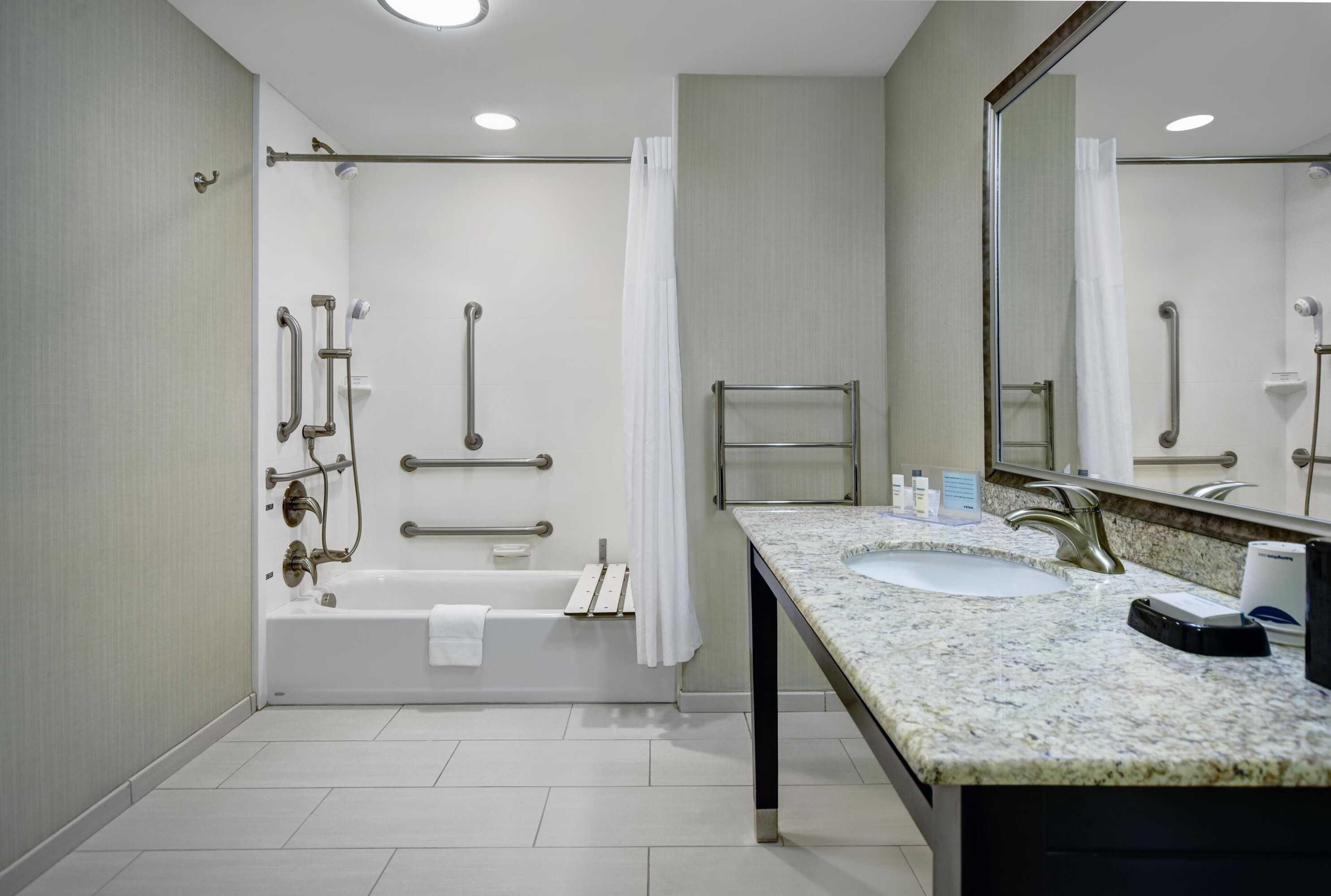 Gift card for Hampton Inn & Suites Robbinsville Gift card for Hampton Inn & Suites Robbinsville