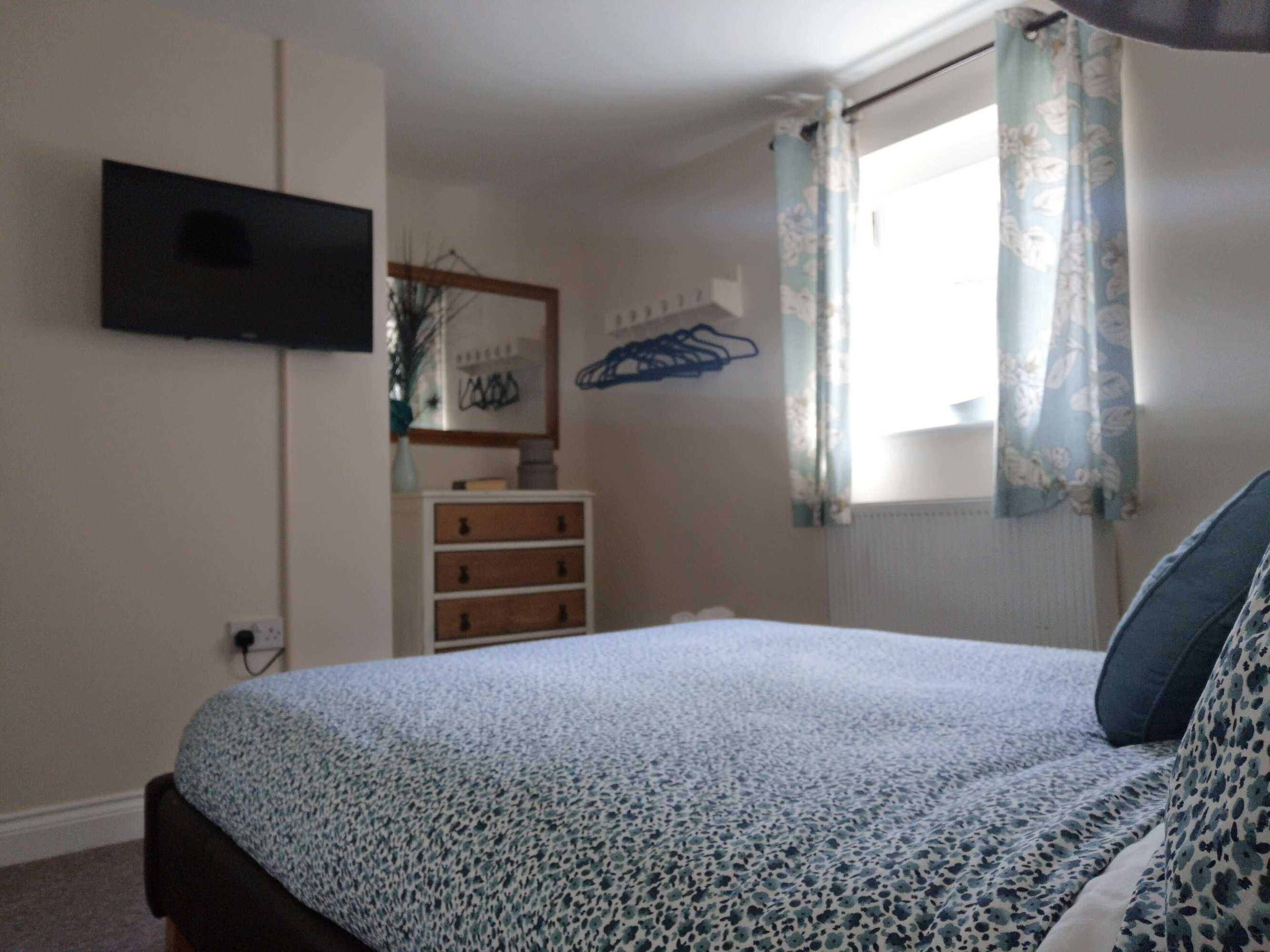Gift card for Coastal Escape Deal - 2 Bedroom House at Kent Escapes Short Lets & Serviced Accommodation Kent, Wifi Gift card for Coastal Escape Deal - 2 Bedroom House at Kent Escapes Short Lets & Serviced Accommodation Kent, Wifi