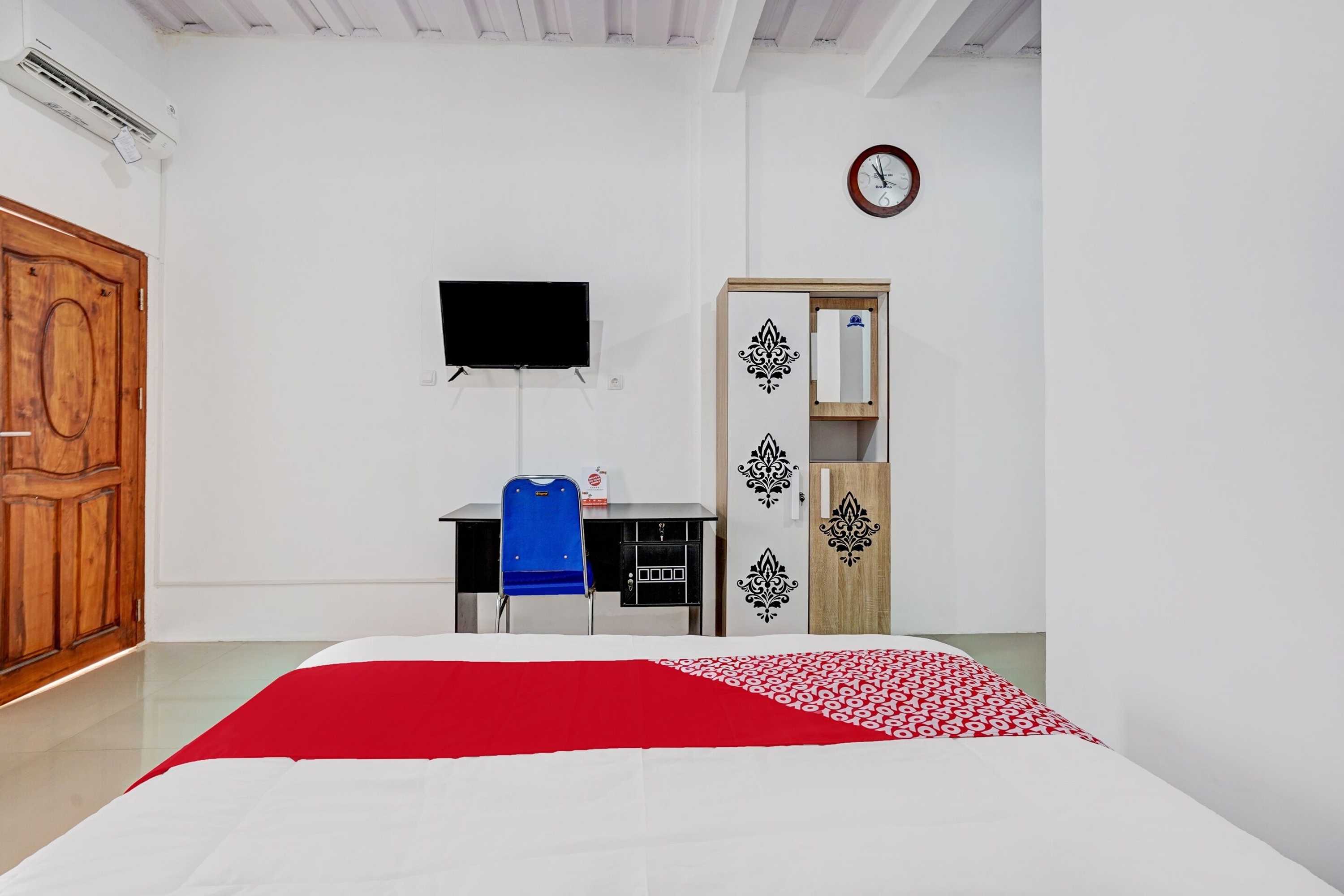 Gift card for Oyo Life 90678 Omah Kulo Guest House Gift card for Oyo Life 90678 Omah Kulo Guest House