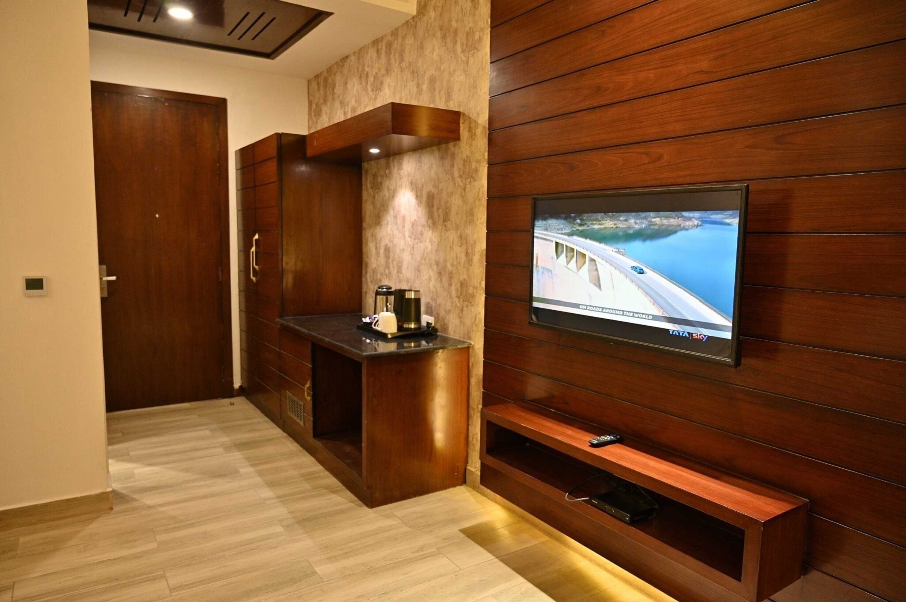 Gift card for Hotel Aakriti Clarks Inn Express Gift card for Hotel Aakriti Clarks Inn Express