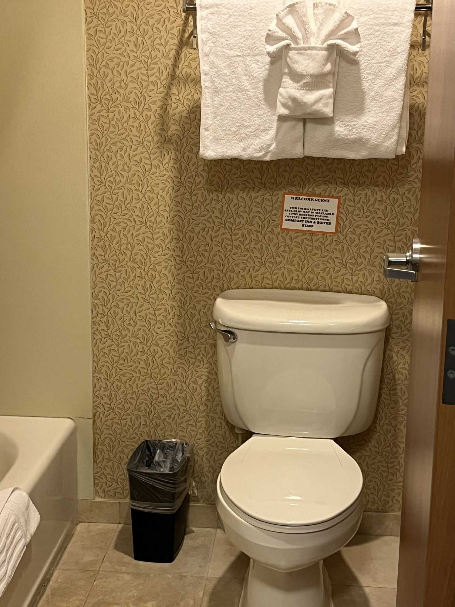 Gift card for Comfort Inn & Suites Ocean Shores Gift card for Comfort Inn & Suites Ocean Shores