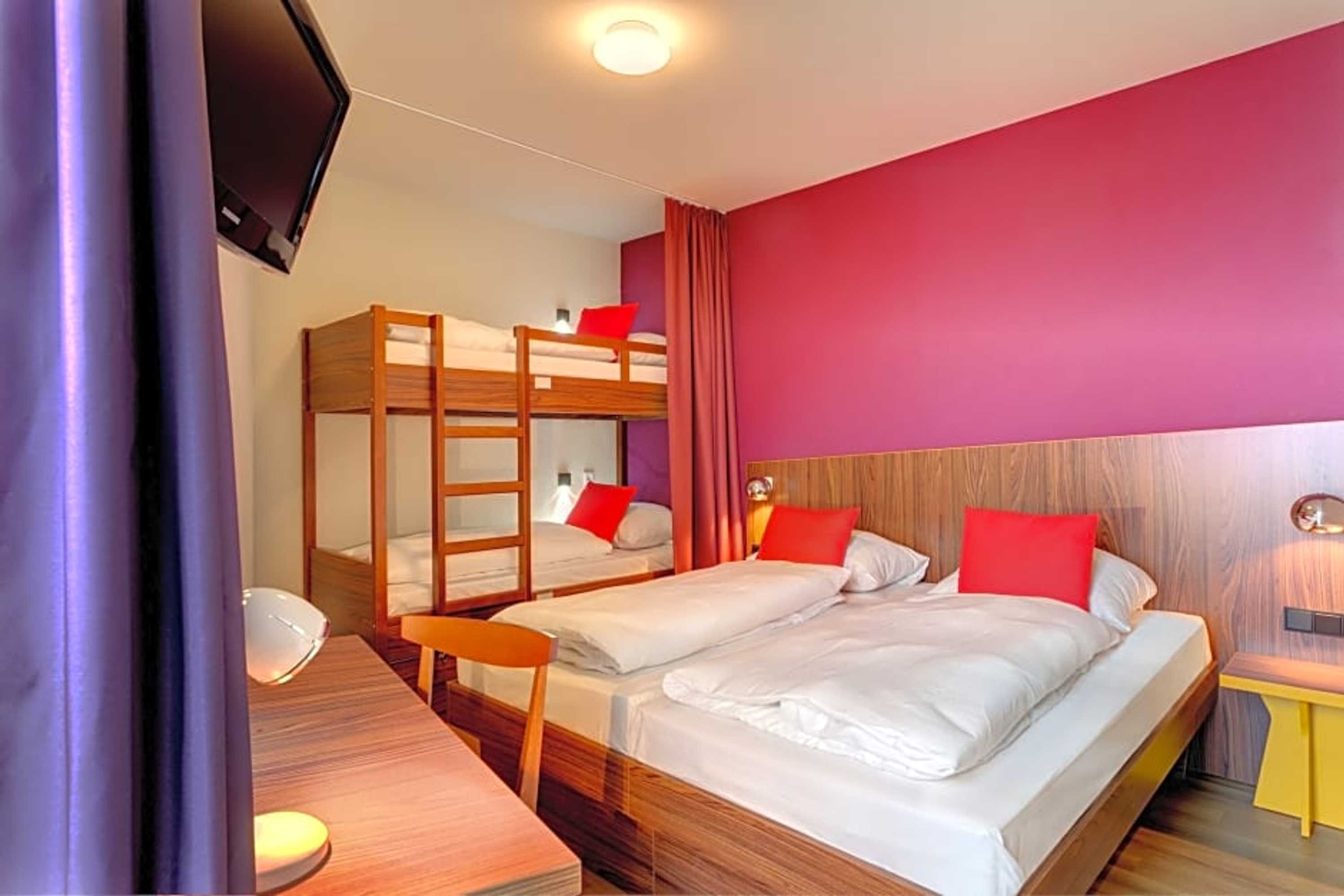 Gift card for Meininger Hotel Frankfurt Main / Airport Gift card for Meininger Hotel Frankfurt Main / Airport