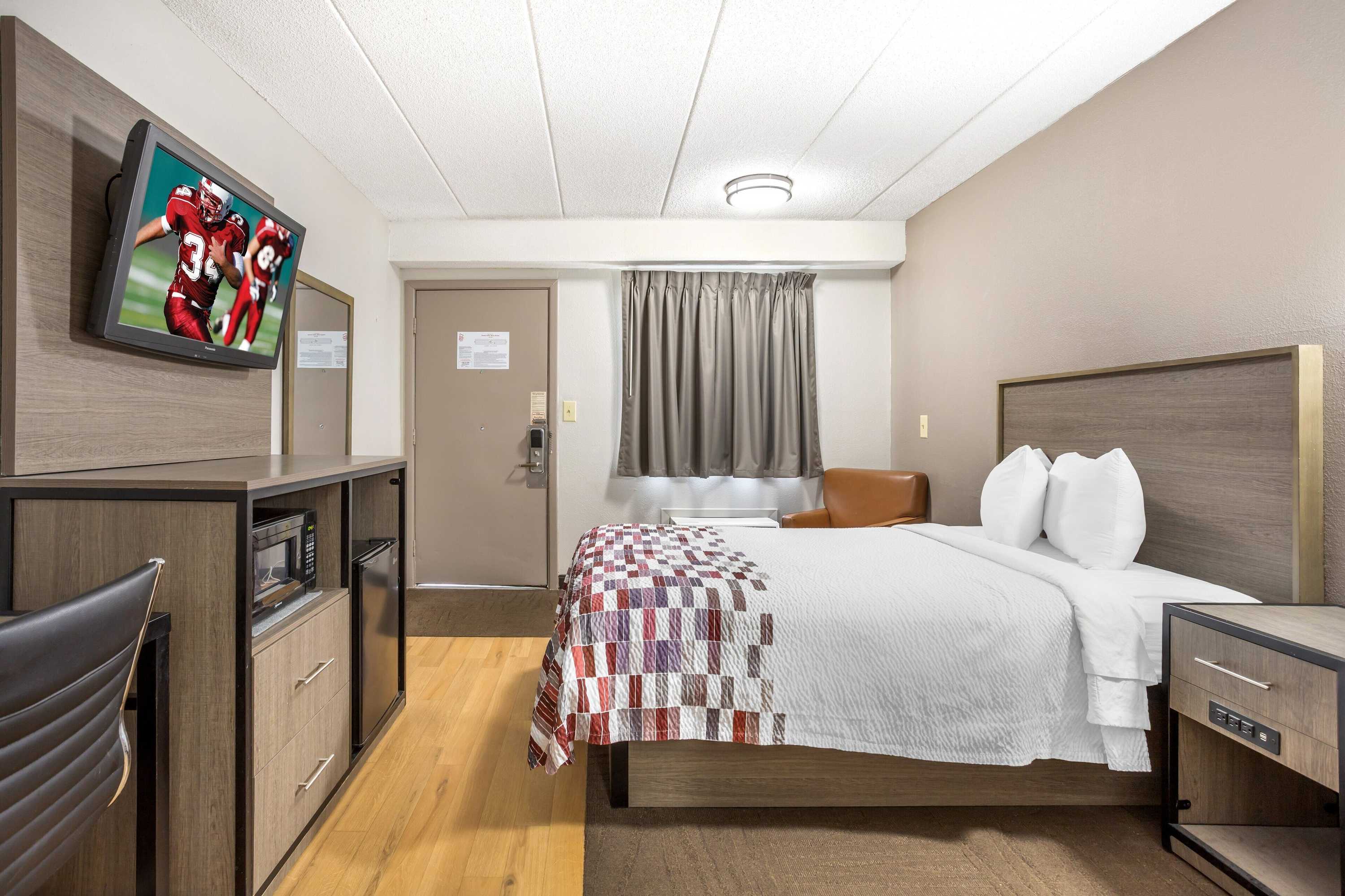 Gift card for Red Roof Inn Tinton Falls - Jersey Shore Gift card for Red Roof Inn Tinton Falls - Jersey Shore