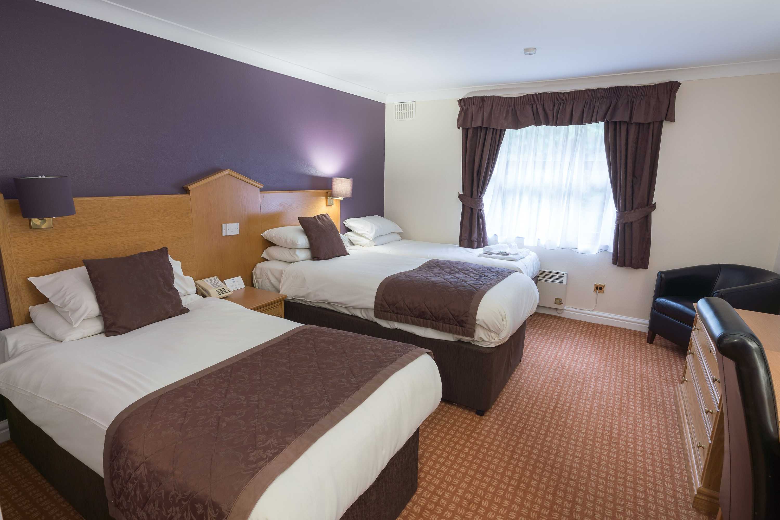 Gift card for Widnes Halton Everglades Park Hotel Gift card for Widnes Halton Everglades Park Hotel