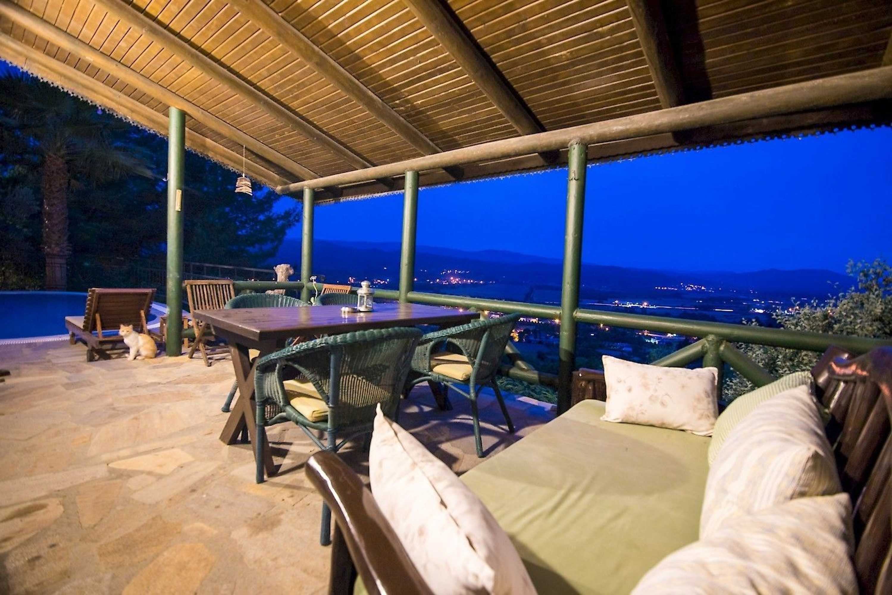 Gift card for Terra Nova