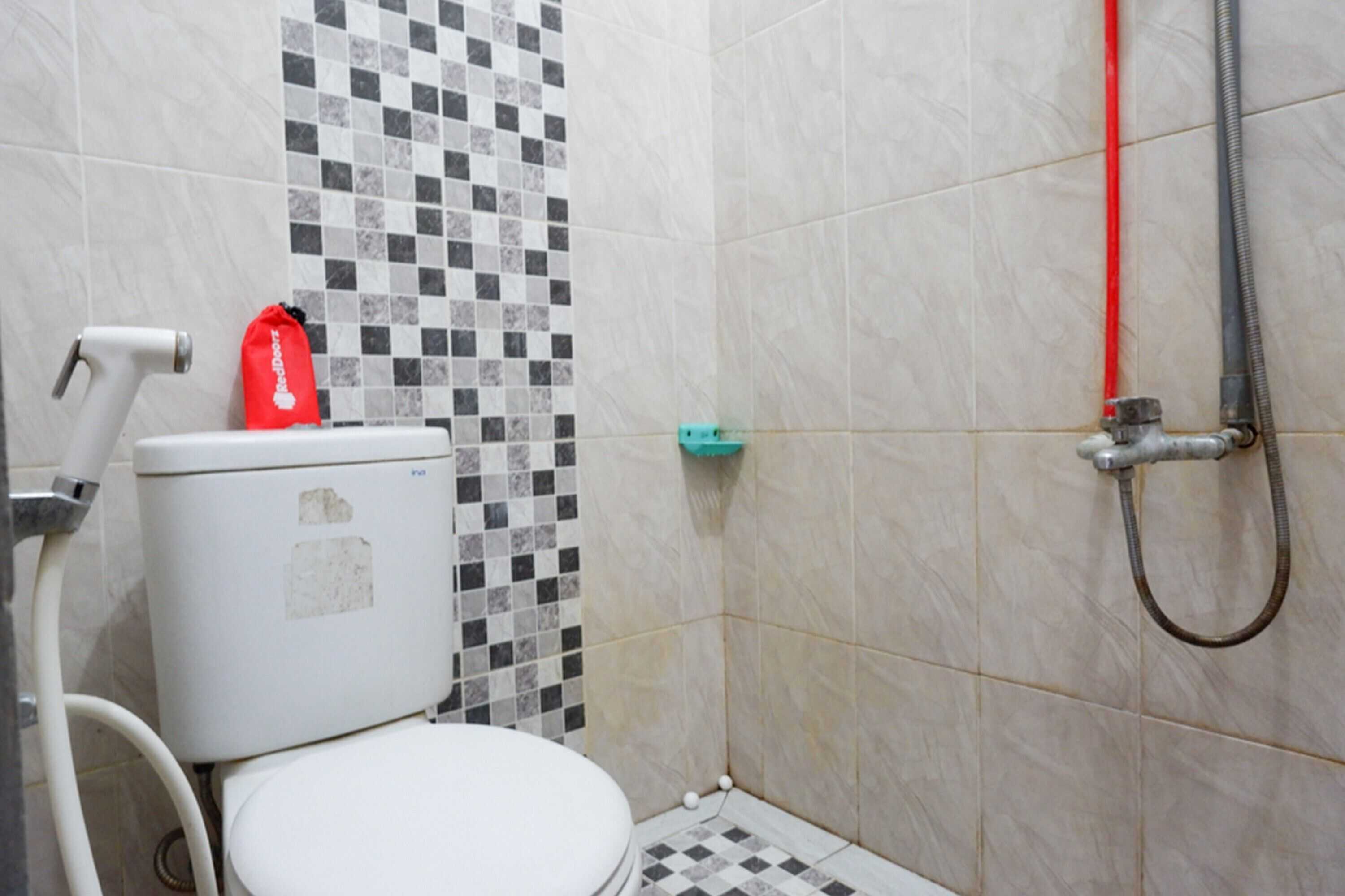 Gift card for Reddoorz Syariah Near Menara Kudus