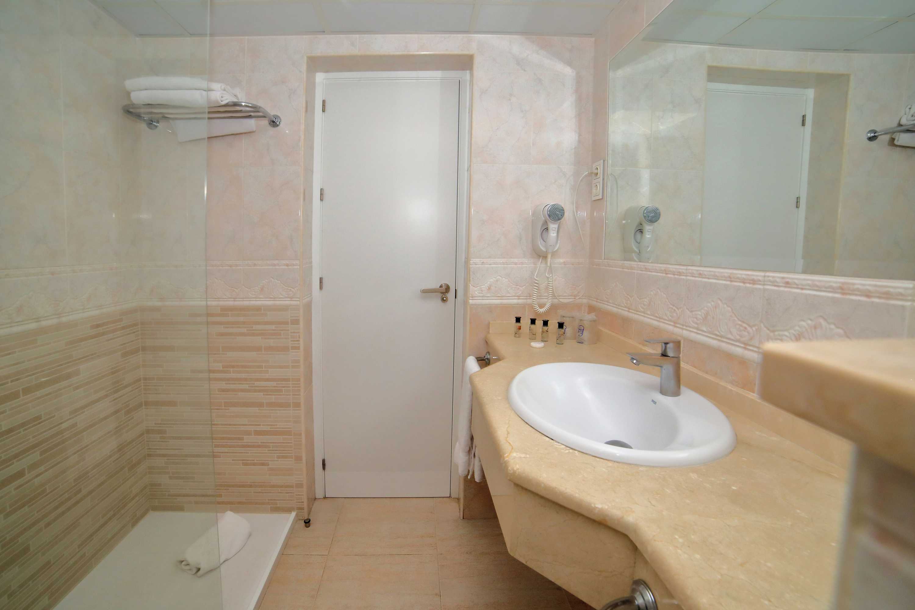 Gift card for Aparthotel Pyr Fuengirola Gift card for Aparthotel Pyr Fuengirola