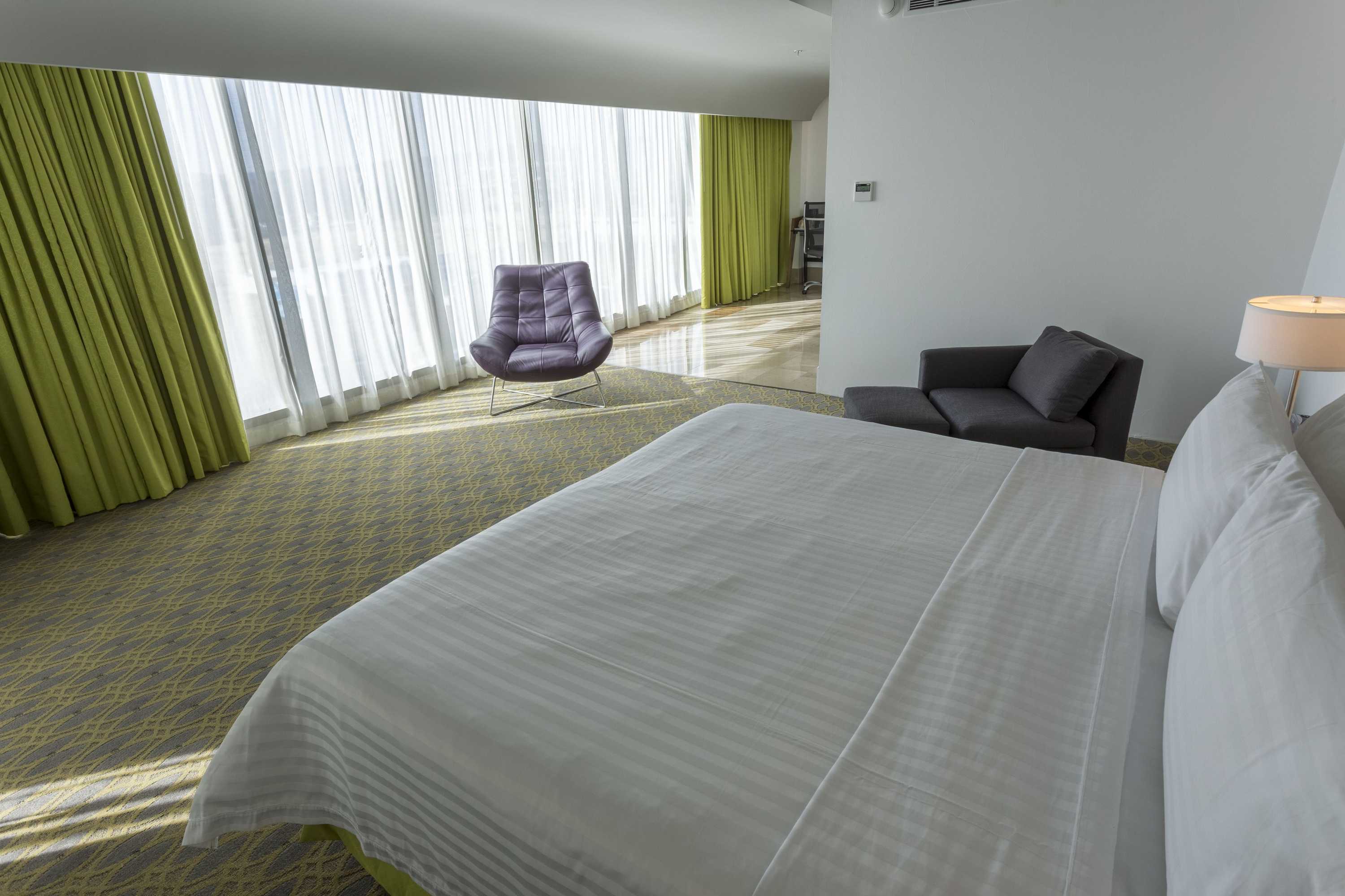 Gift card for Holiday Inn Queretaro Zona Krystal by Ihg Gift card for Holiday Inn Queretaro Zona Krystal by Ihg