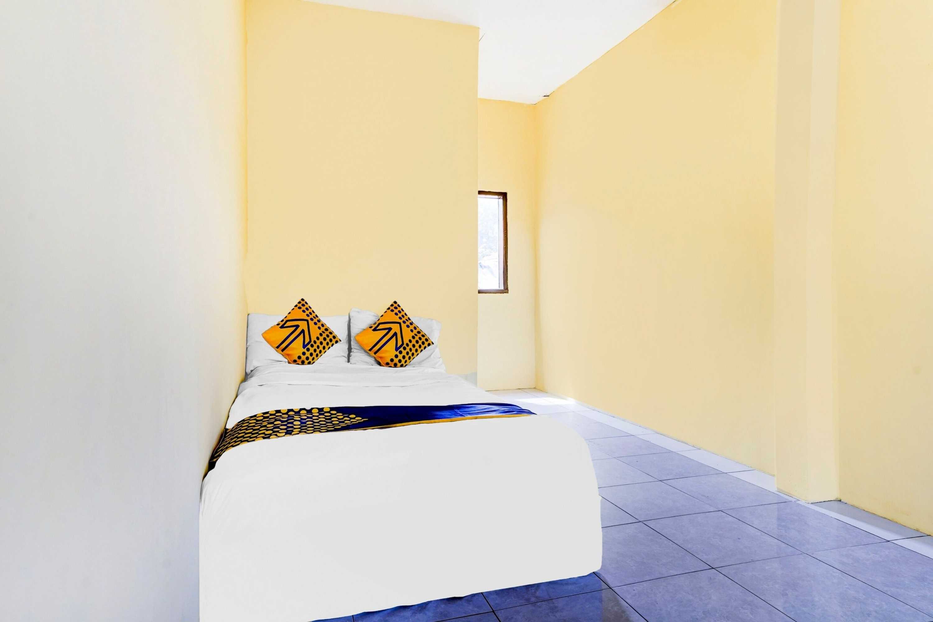 Gift card for Oyo Life 90701 Kost Syariah Deris Gift card for Oyo Life 90701 Kost Syariah Deris