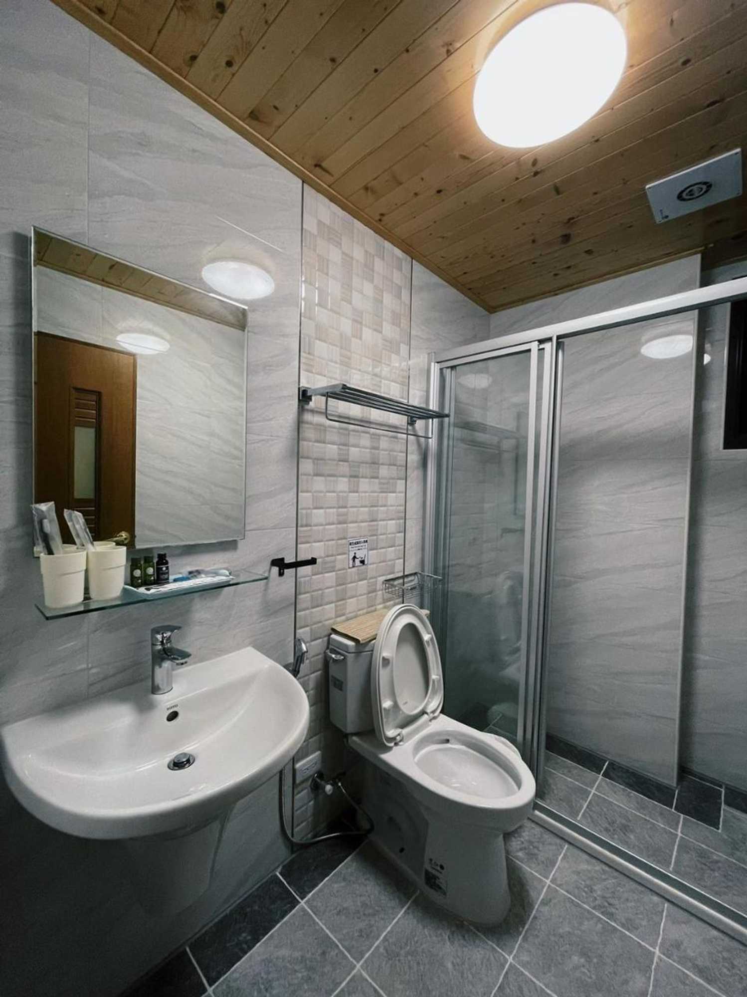 Gift card for Donggang Homestay-Dongfan