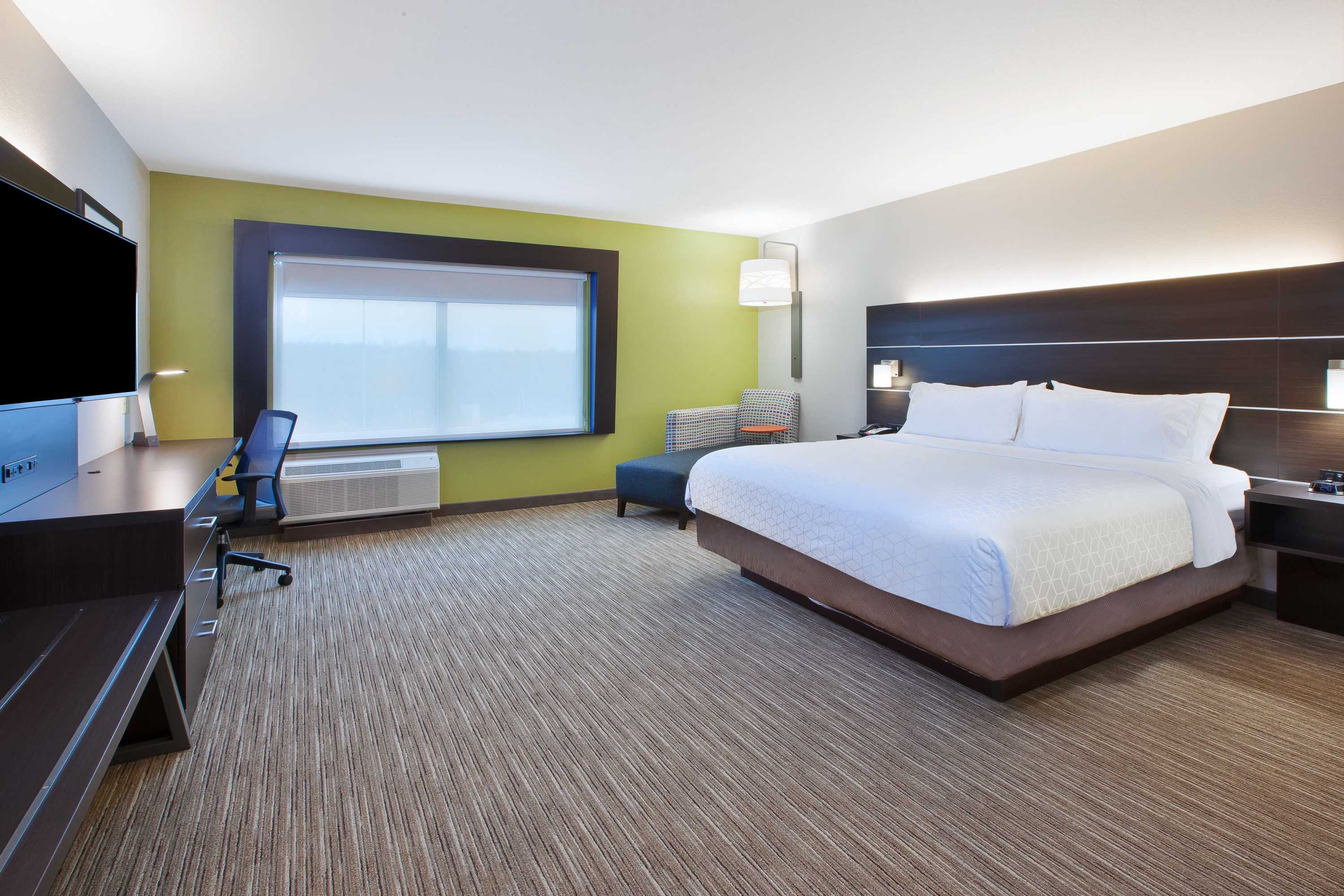 Gift card for Holiday Inn Express & Suites Parkersburg East by Ihg Gift card for Holiday Inn Express & Suites Parkersburg East by Ihg