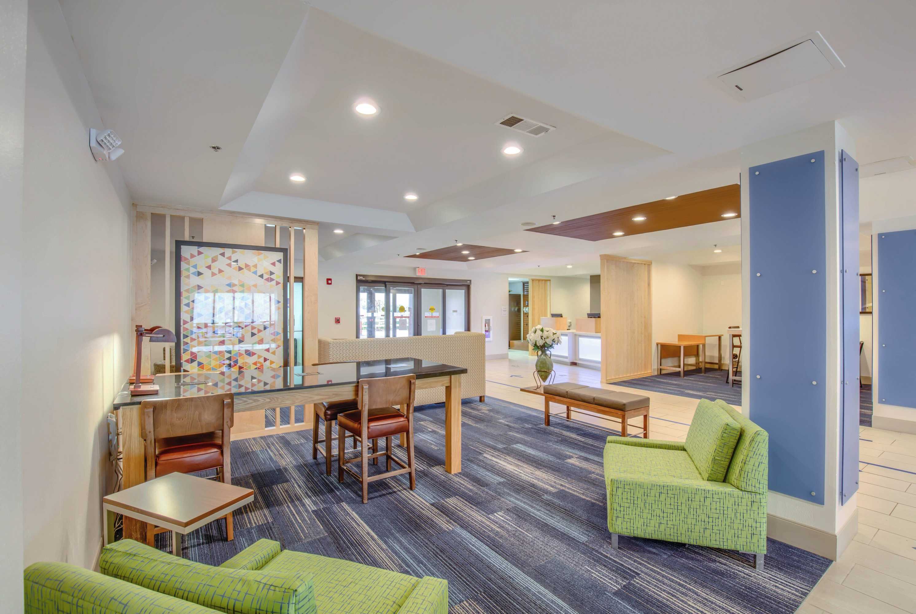 Gift card for Holiday Inn Express & Suites Gulf Shores by Ihg Gift card for Holiday Inn Express & Suites Gulf Shores by Ihg