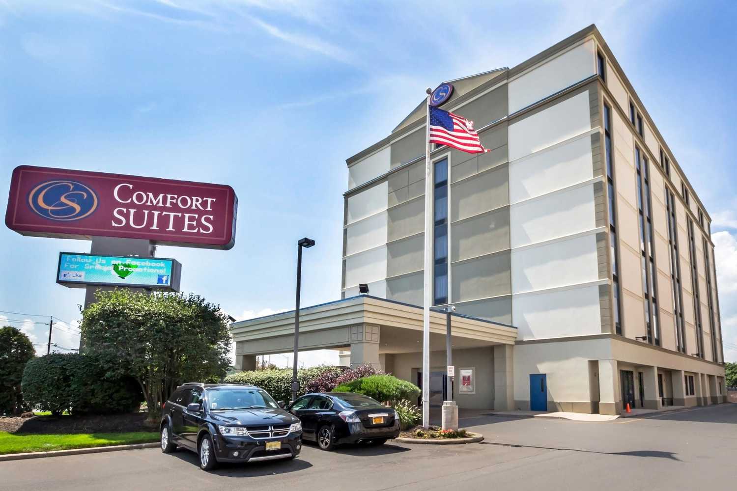 Gift card for Comfort Suites at Woodbridge