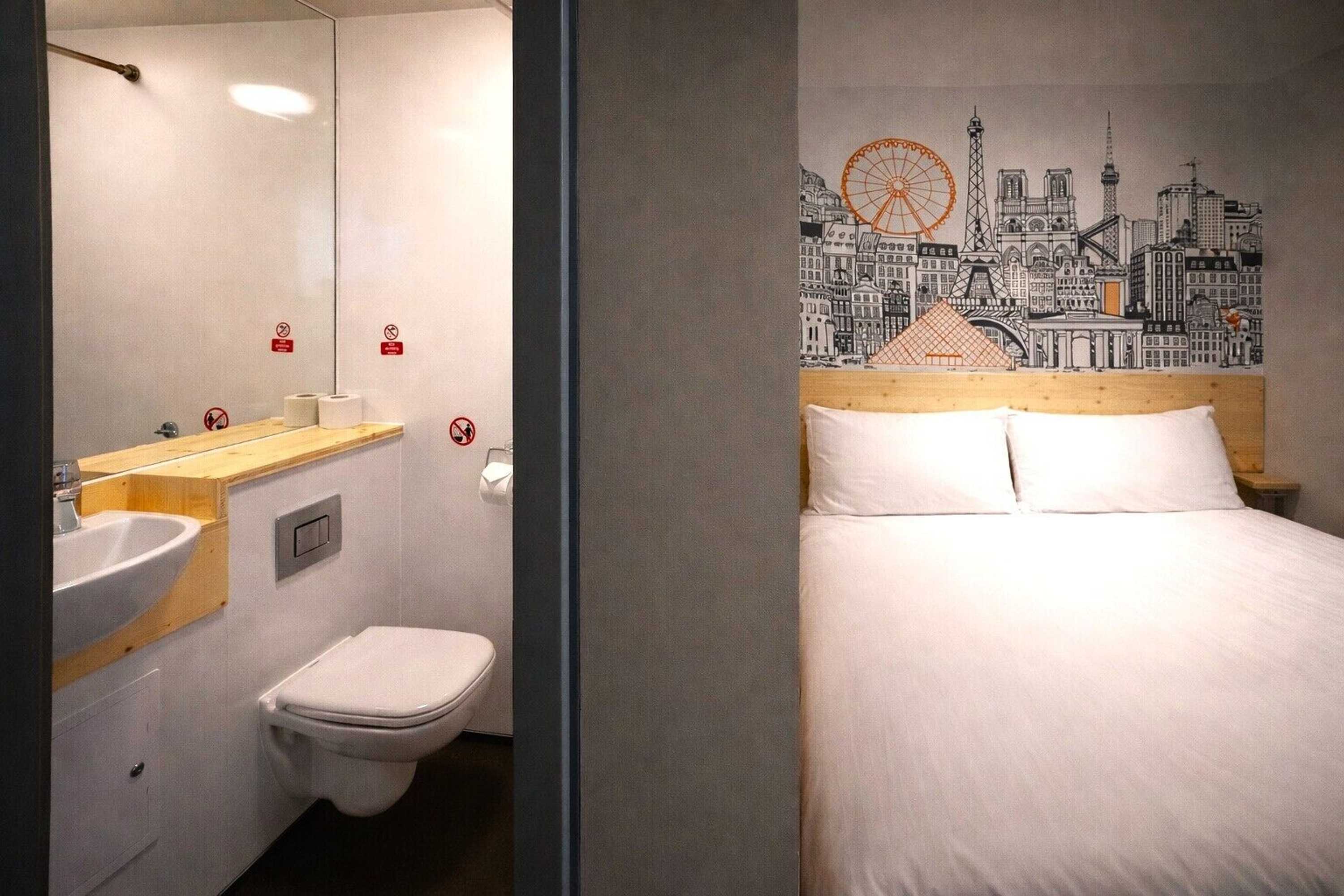 Gift card for Easyhotel London Croydon