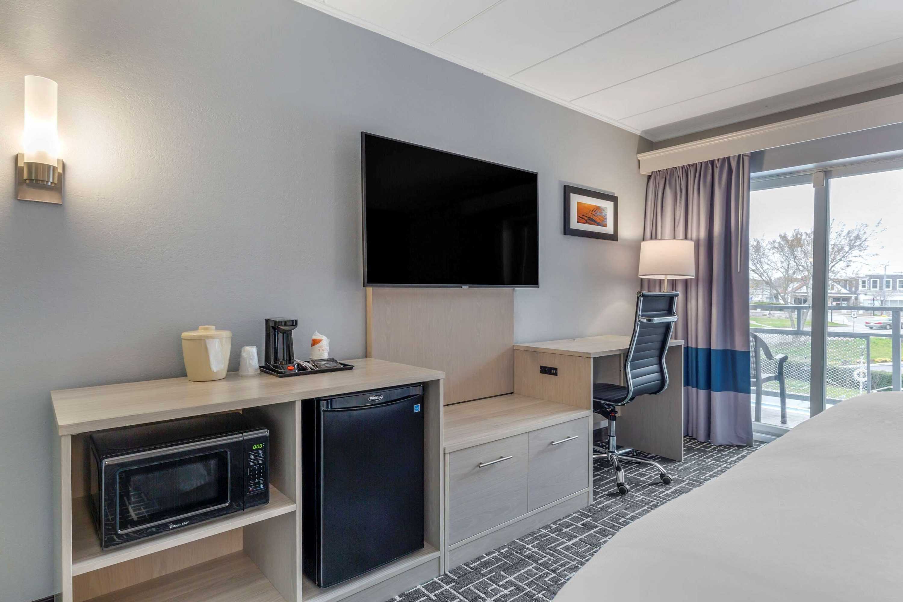 Gift card for Comfort Inn Hyannis - Cape Cod Gift card for Comfort Inn Hyannis - Cape Cod