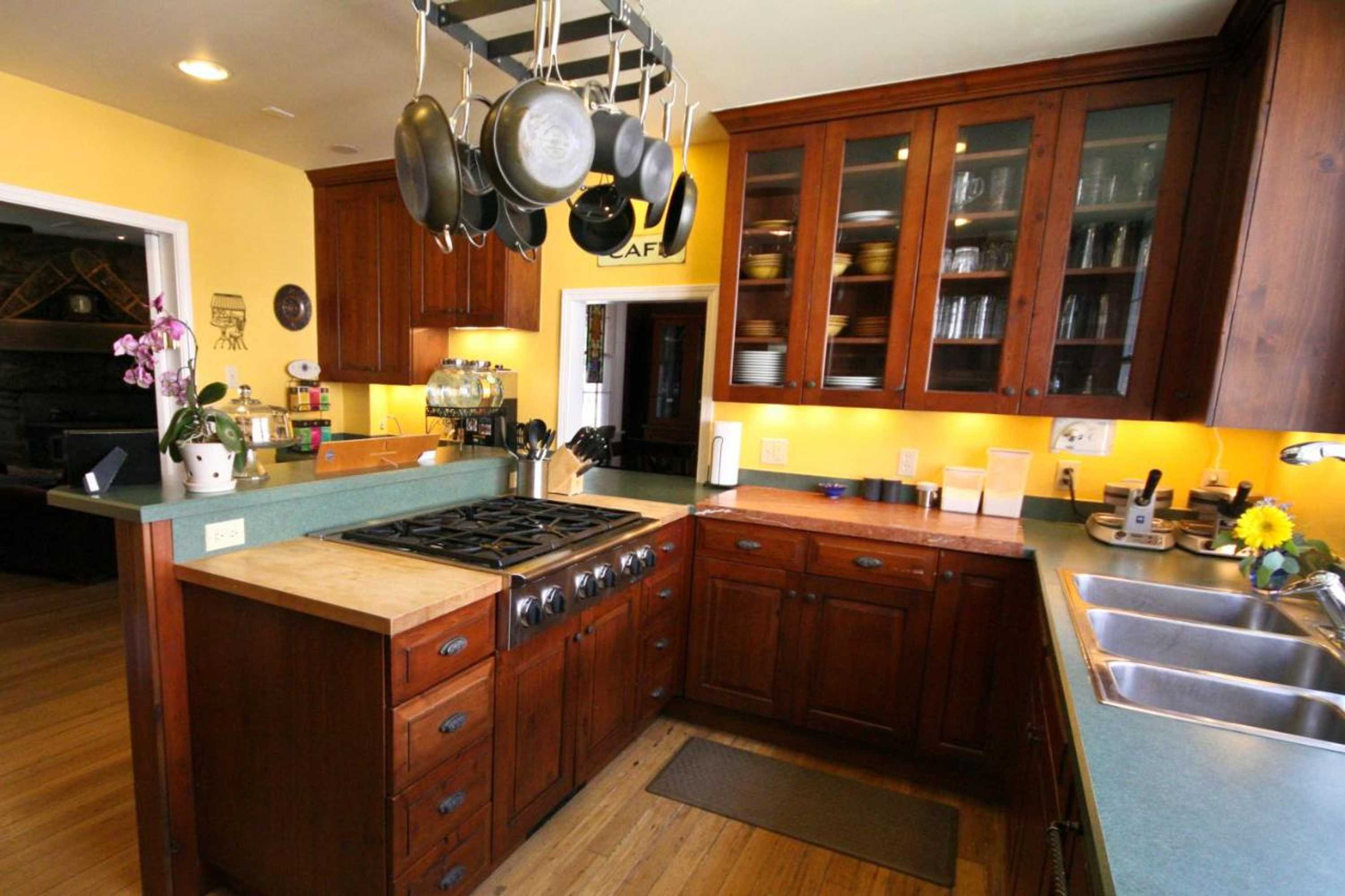 Gift card for Purple Mountain Bed & Breakfast & Spa Gift card for Purple Mountain Bed & Breakfast & Spa